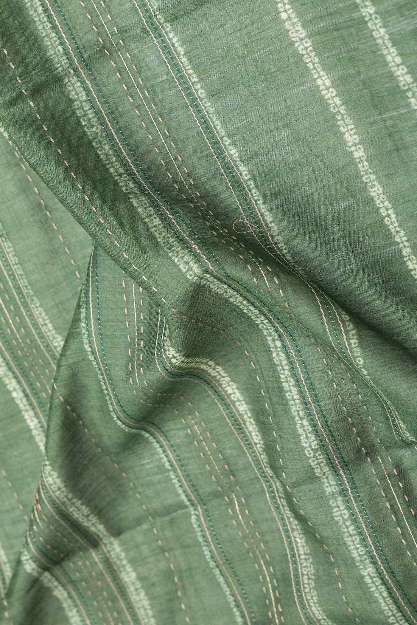 Green Dual Tone Tussar Silk Saree - Image 2
