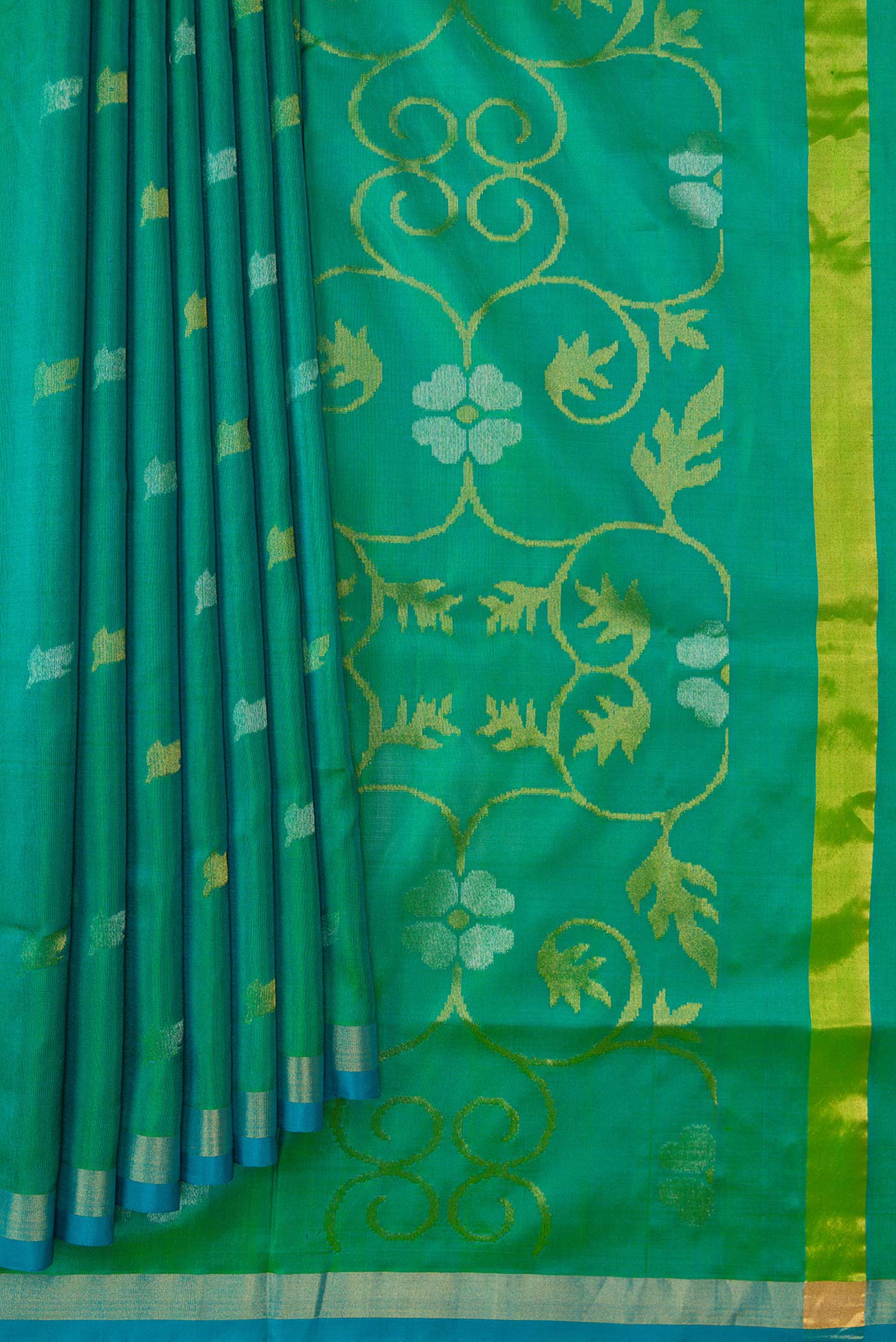 Green Dual Tone Uppada Silk Saree - Image 4