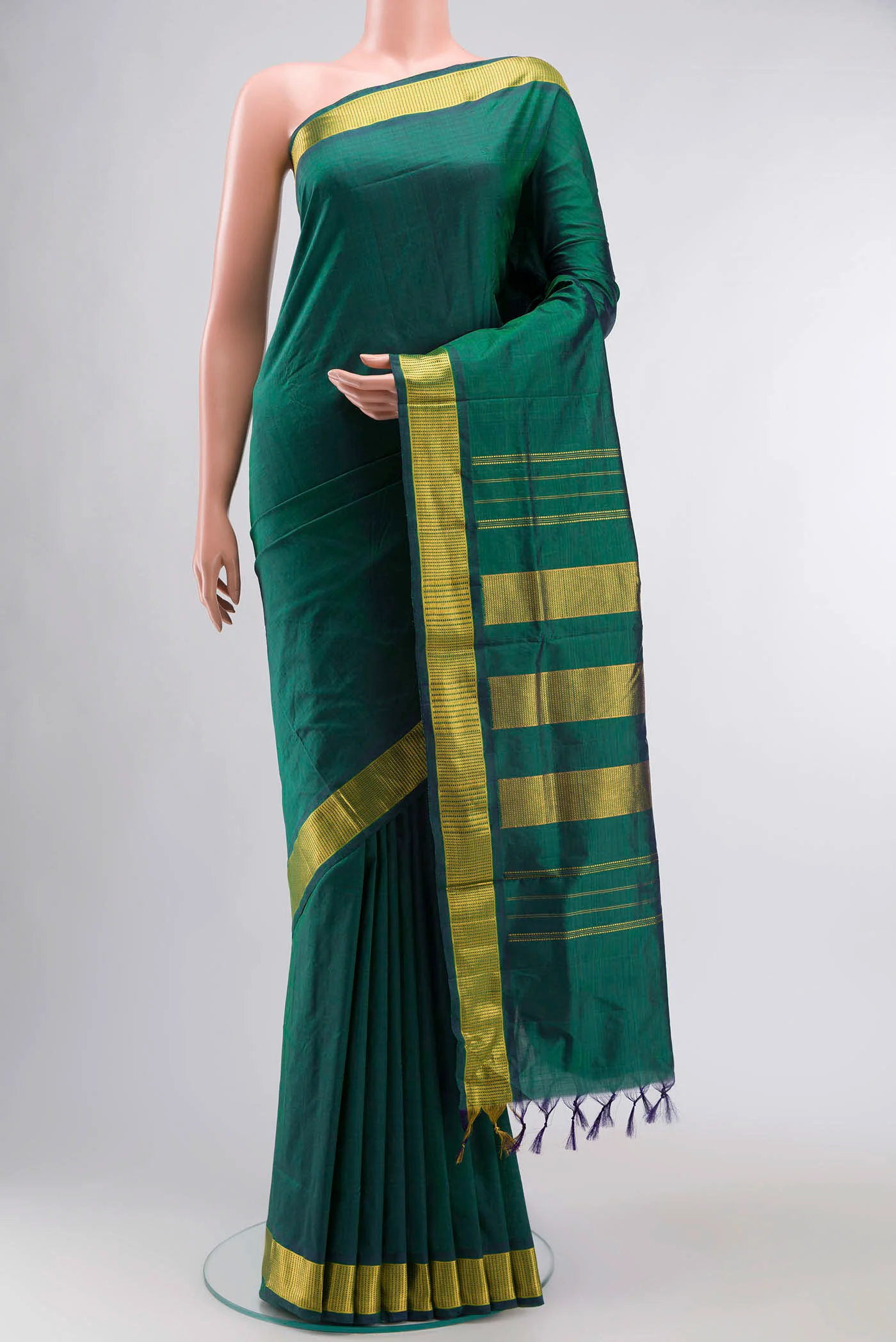 Peacock Blue Dual Tone Kanjivaram Silk Nine Yards Saree