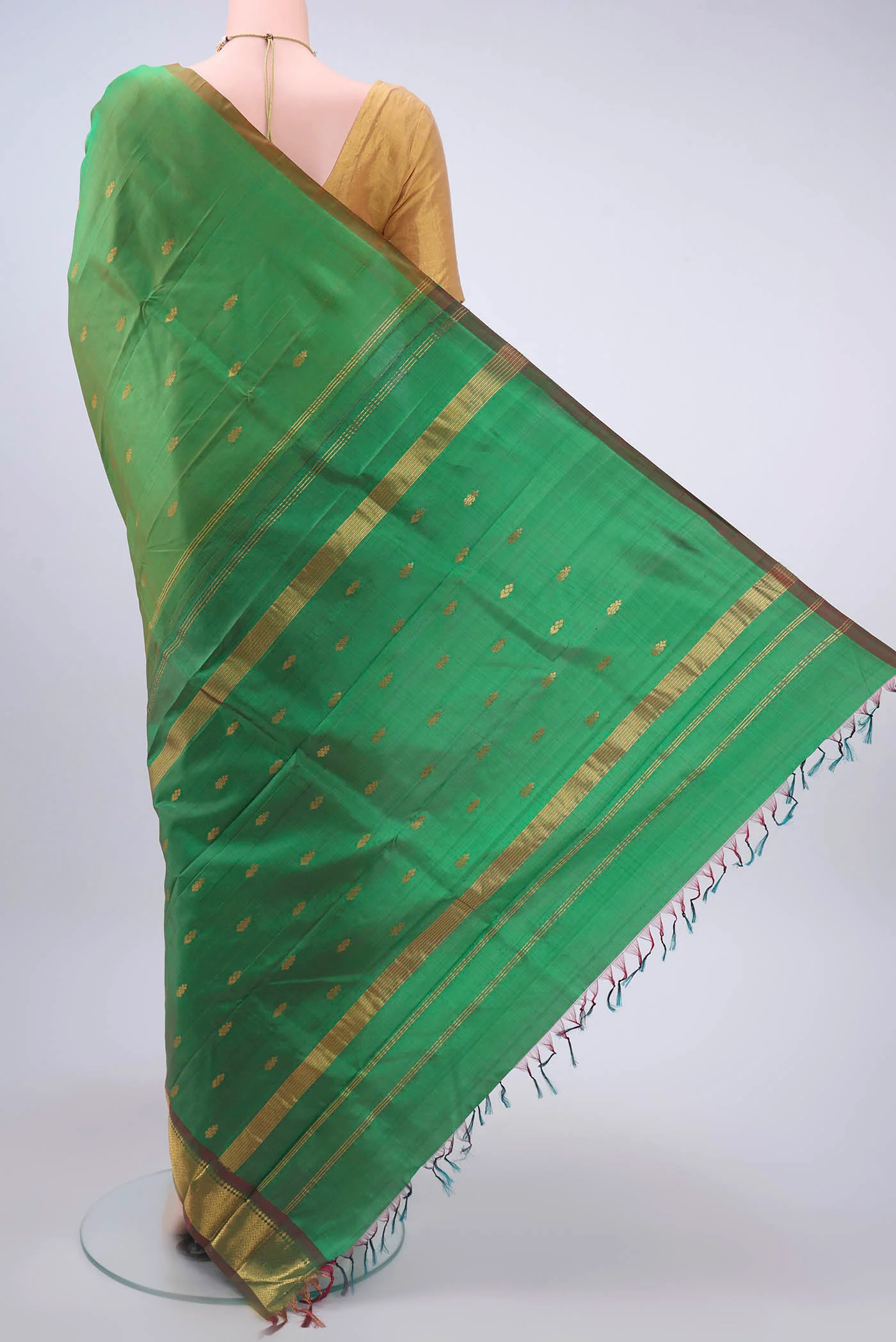 Green Kanjivaram Silk Saree - Image 3