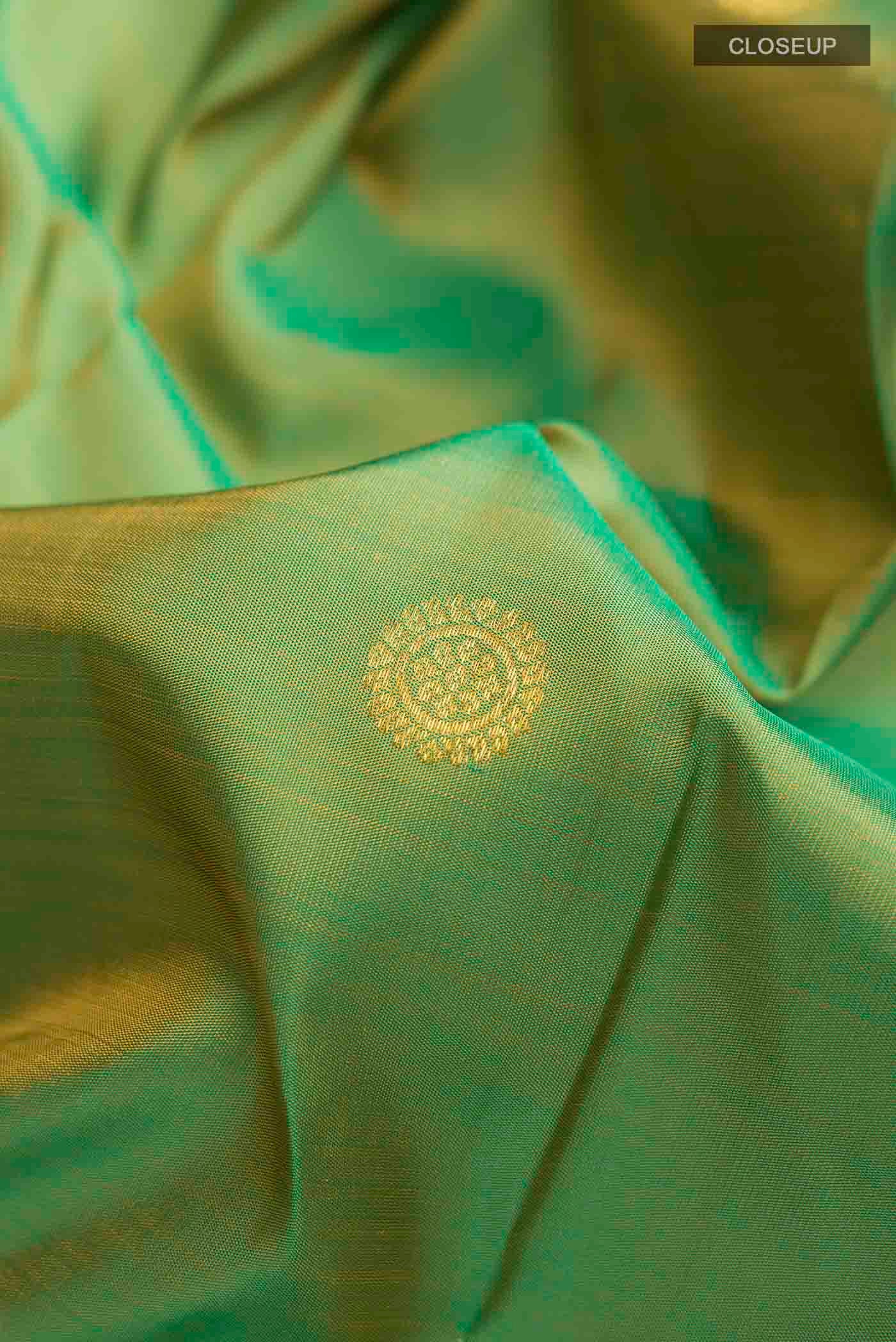 Green Kanjivaram Silk Saree - Image 2