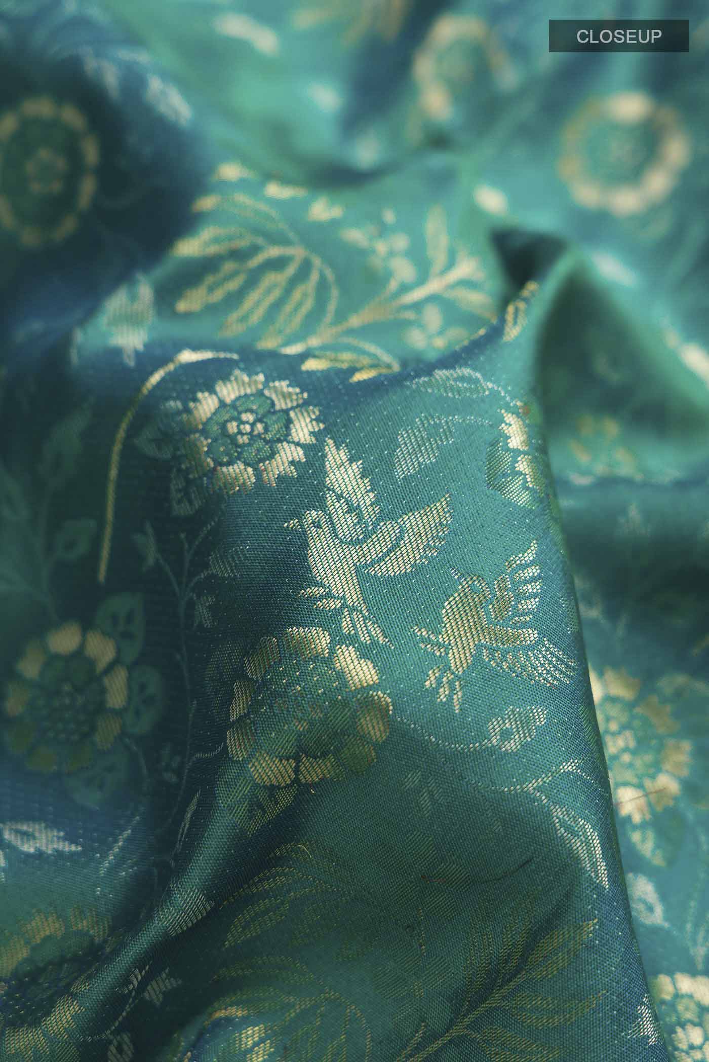 Green Kanchipuram Silk Saree - Image 2