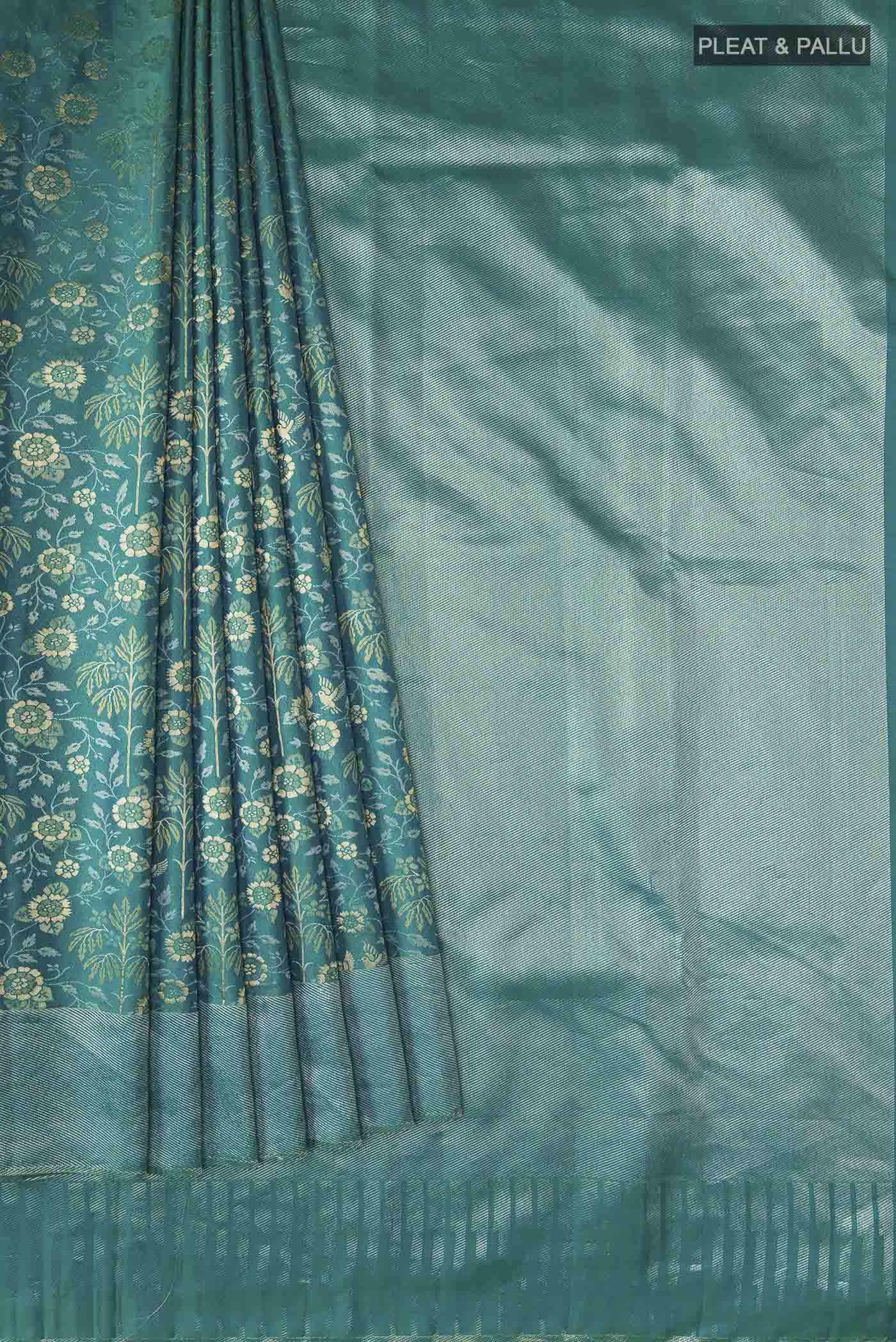 Green Kanchipuram Silk Saree - Image 4