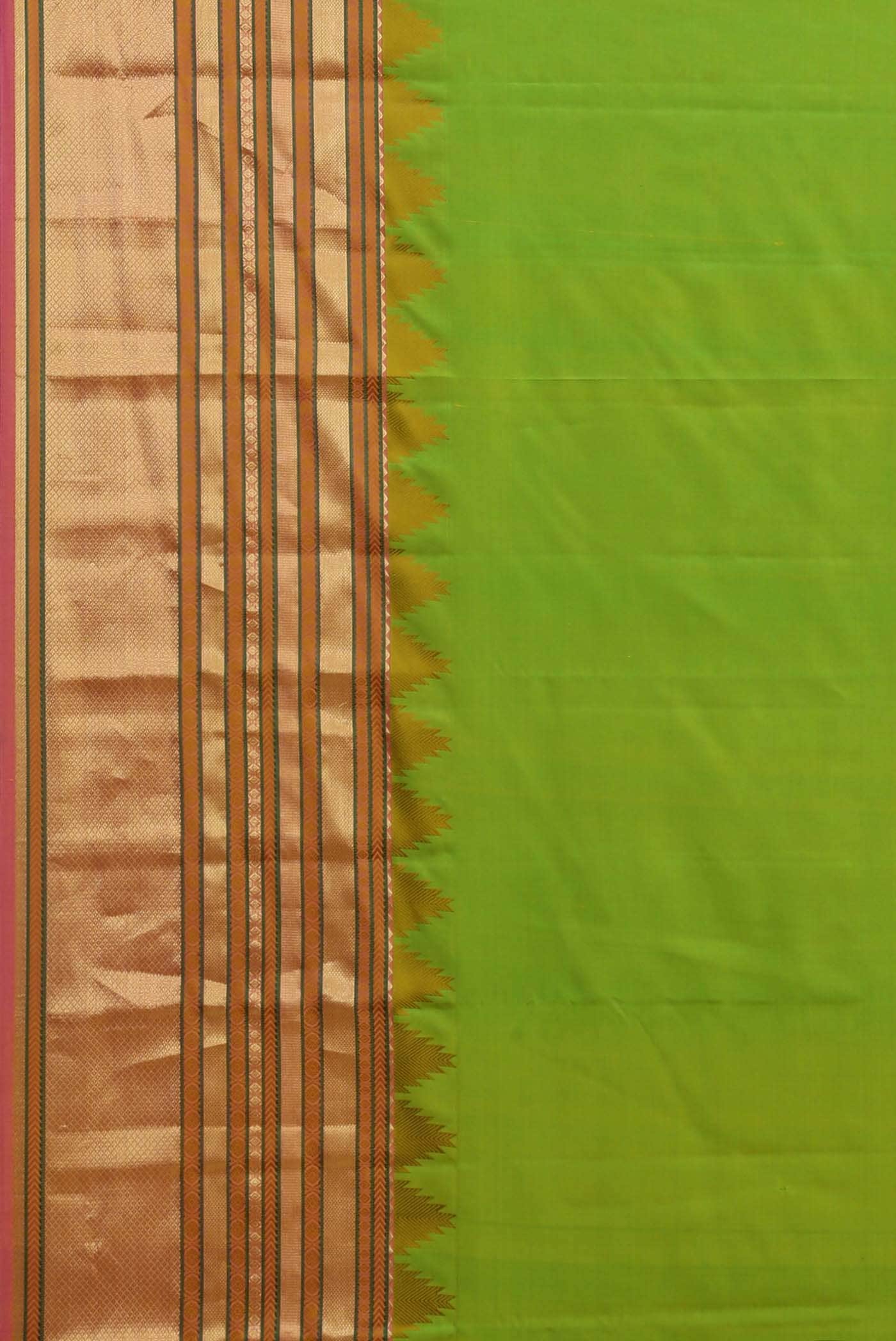 Green Kanchipuram Silk Saree - Image 5