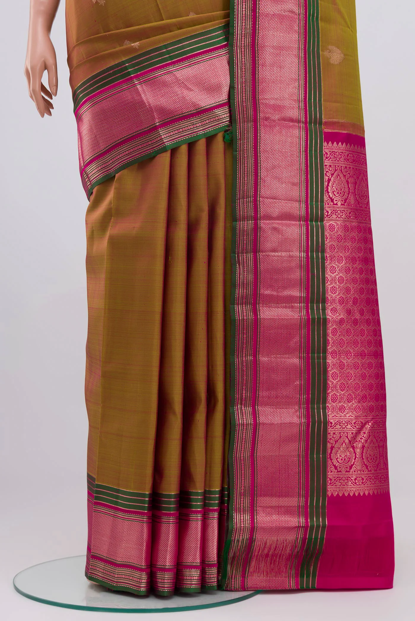 Green with Pink Color Kanjivaram Silk Saree - Image 3