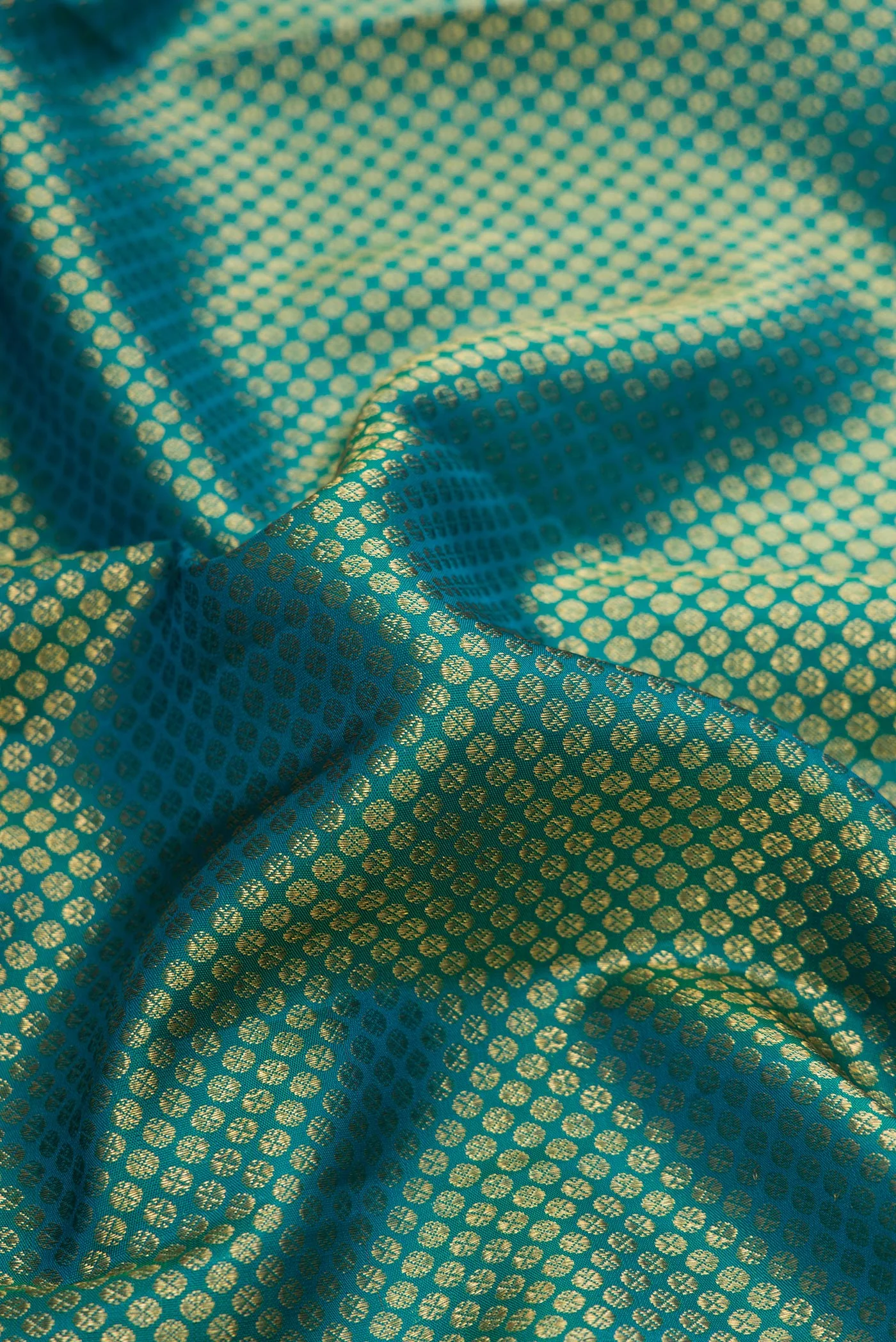 Green Kanjivaram Silk Saree - Image 2