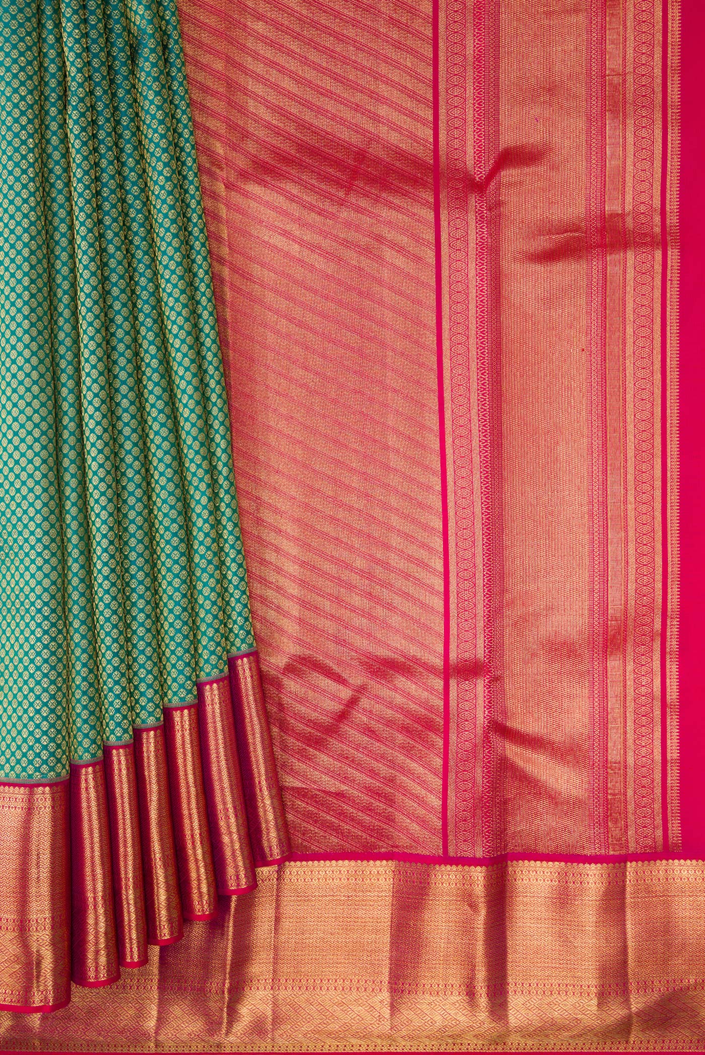 Green Kanjivaram Silk Saree - Image 4