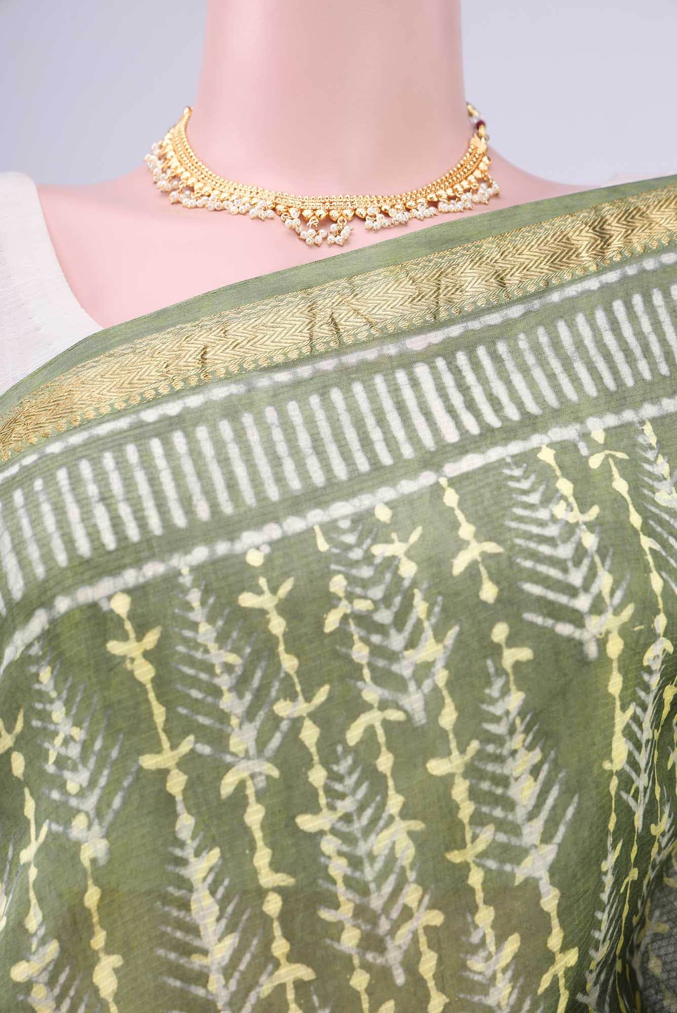 Green Maheshwari Silk Cotton Saree - Image 3