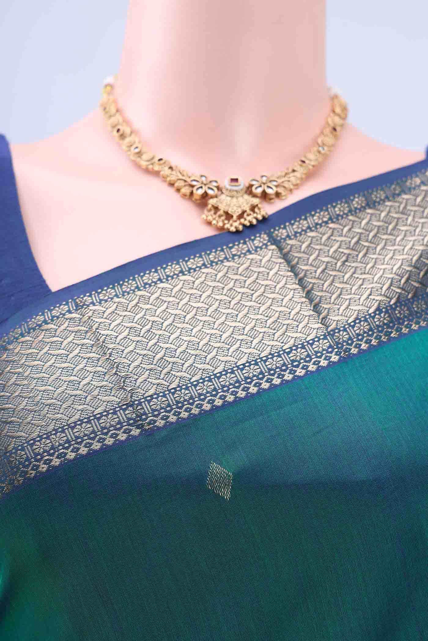 Green Maheshwari Silk Cotton Saree - Image 3