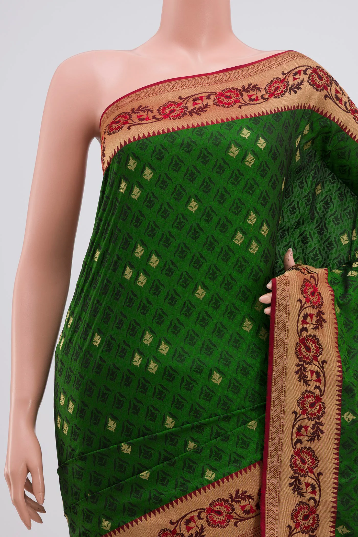 Green Soft Silk Saree - Image 2
