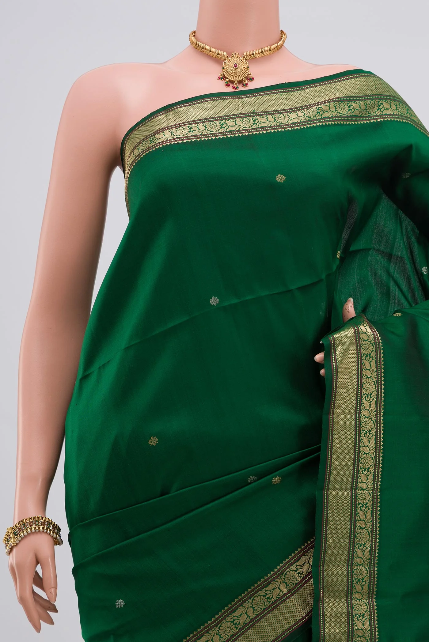 Green Soft Silk Saree - Image 2