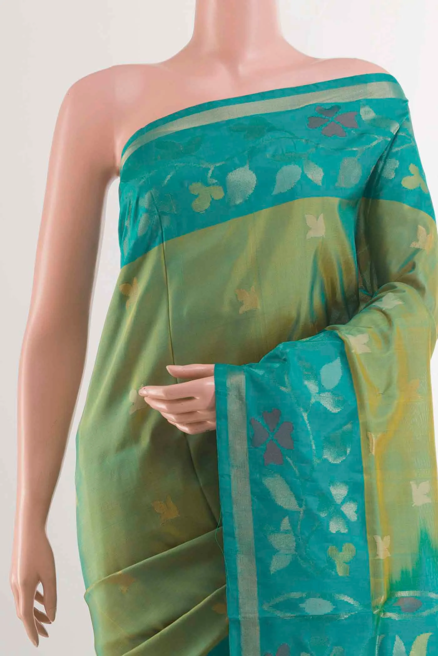 Green Uppada Silk Saree - Image 2