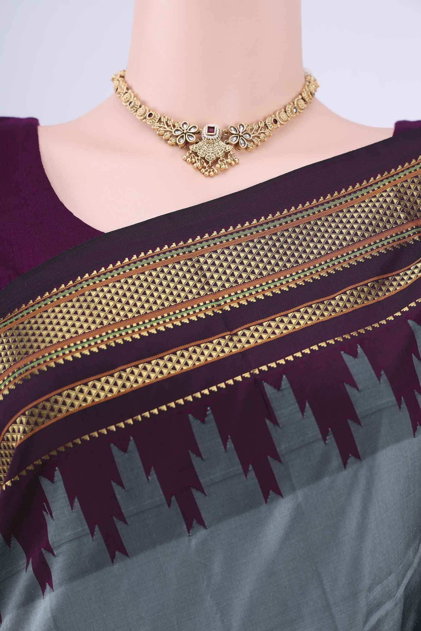 Grey Blended Bangalore Silk Saree - Image 2