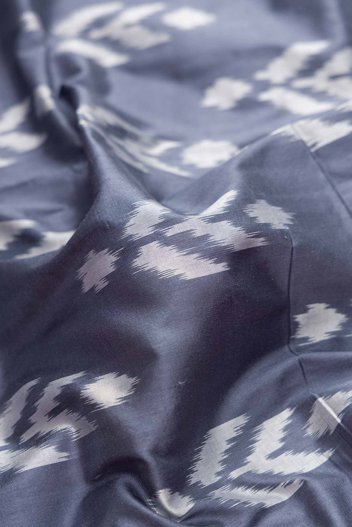 Grey Pochampally Silk Saree - Image 2