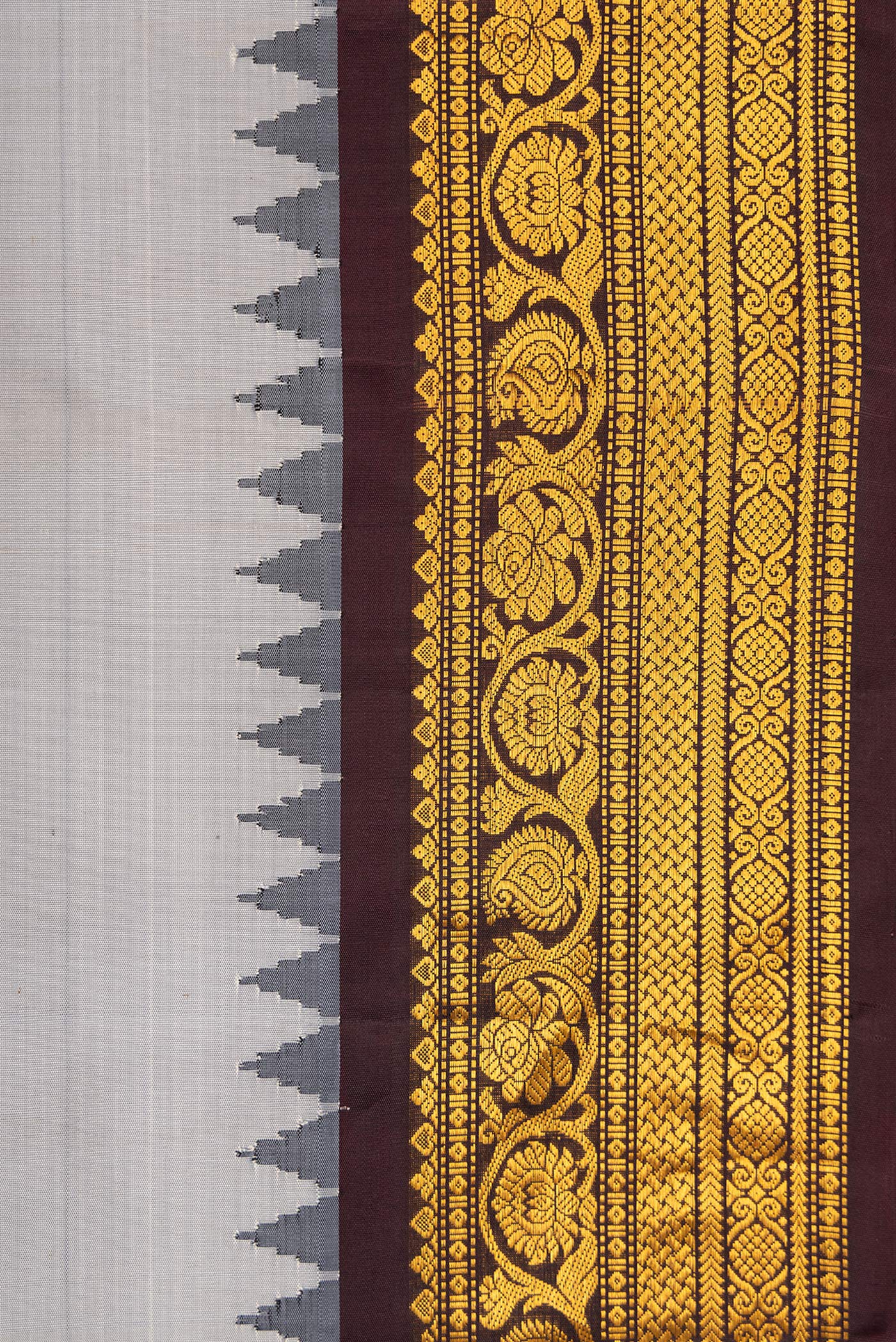 Grey Gadwal Silk Saree - Image 3