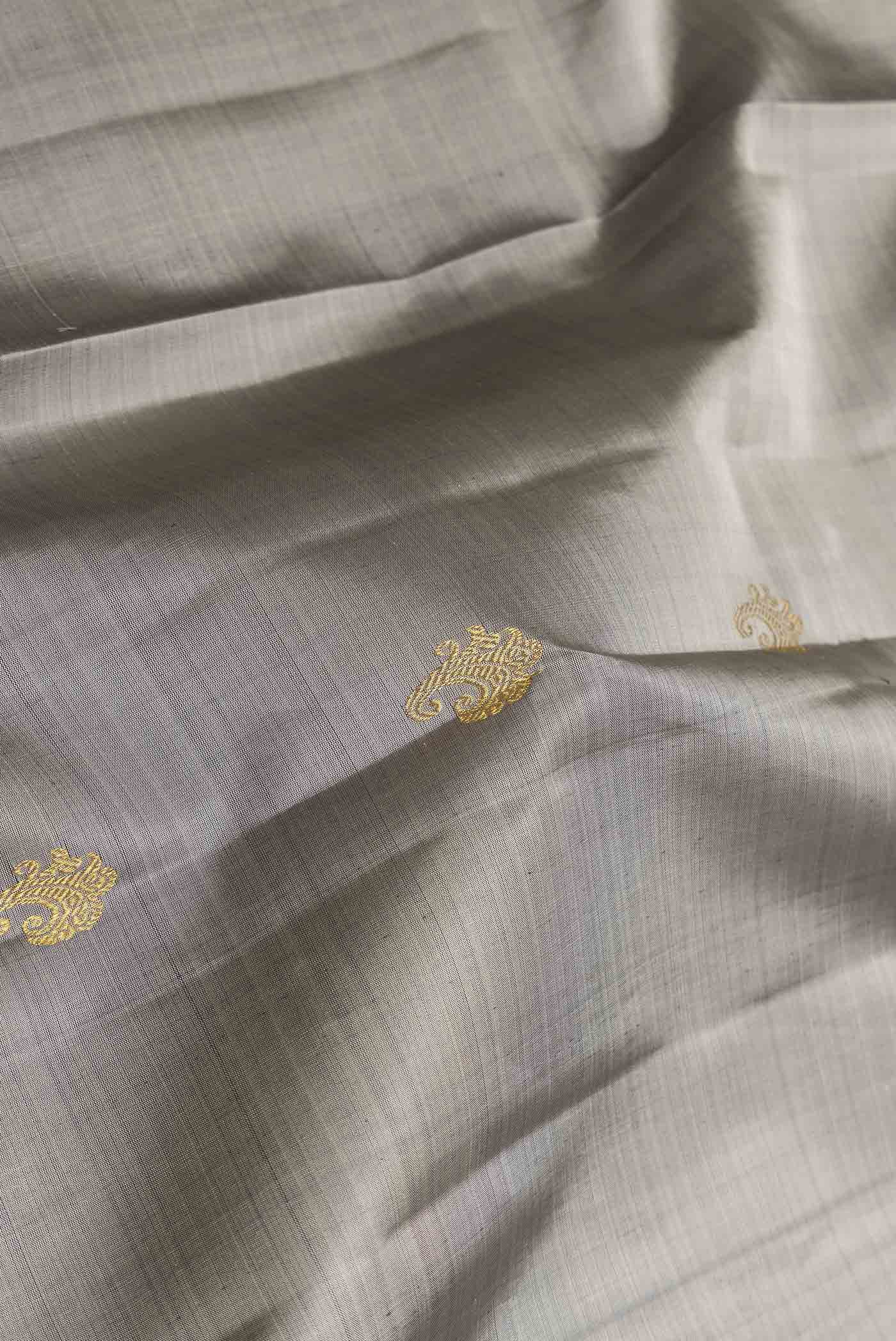 Grey Dual Tone Kanjivaram Saree - Image 2