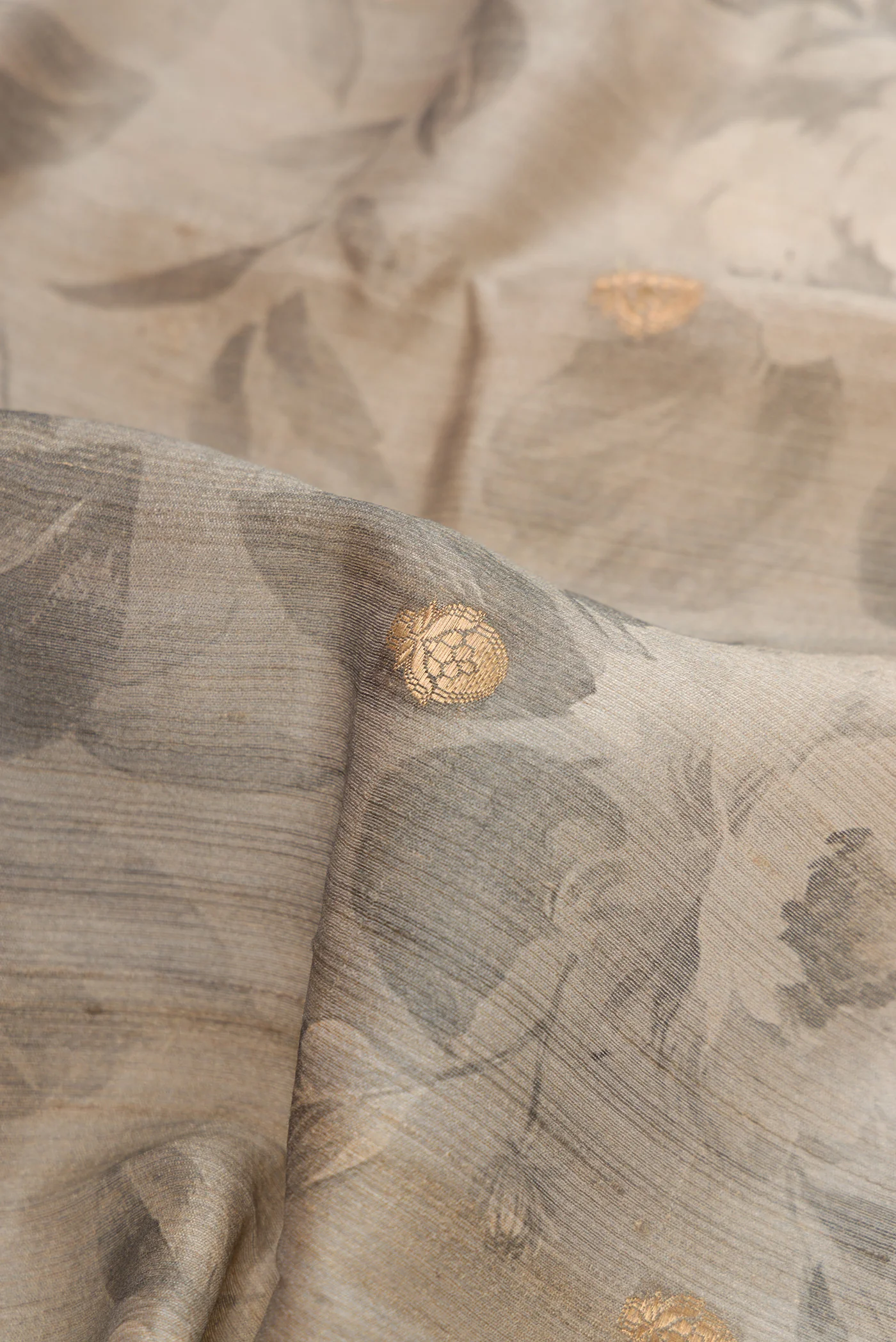 Grey Tussar Silk Saree - Image 2