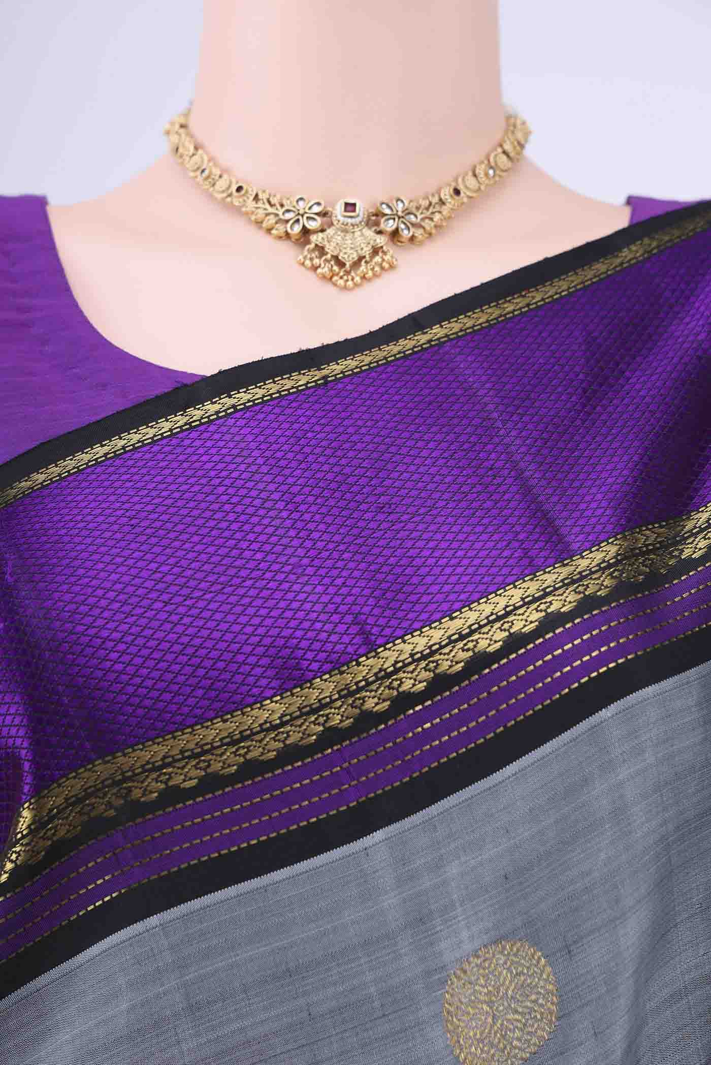 Grey Kanjivaram Saree - Image 2