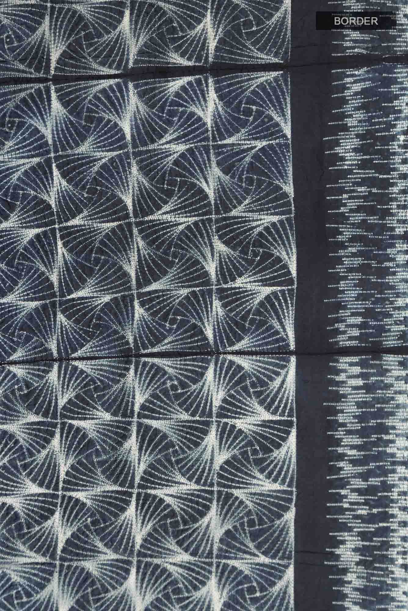Grey Printed Silk Saree - Image 4