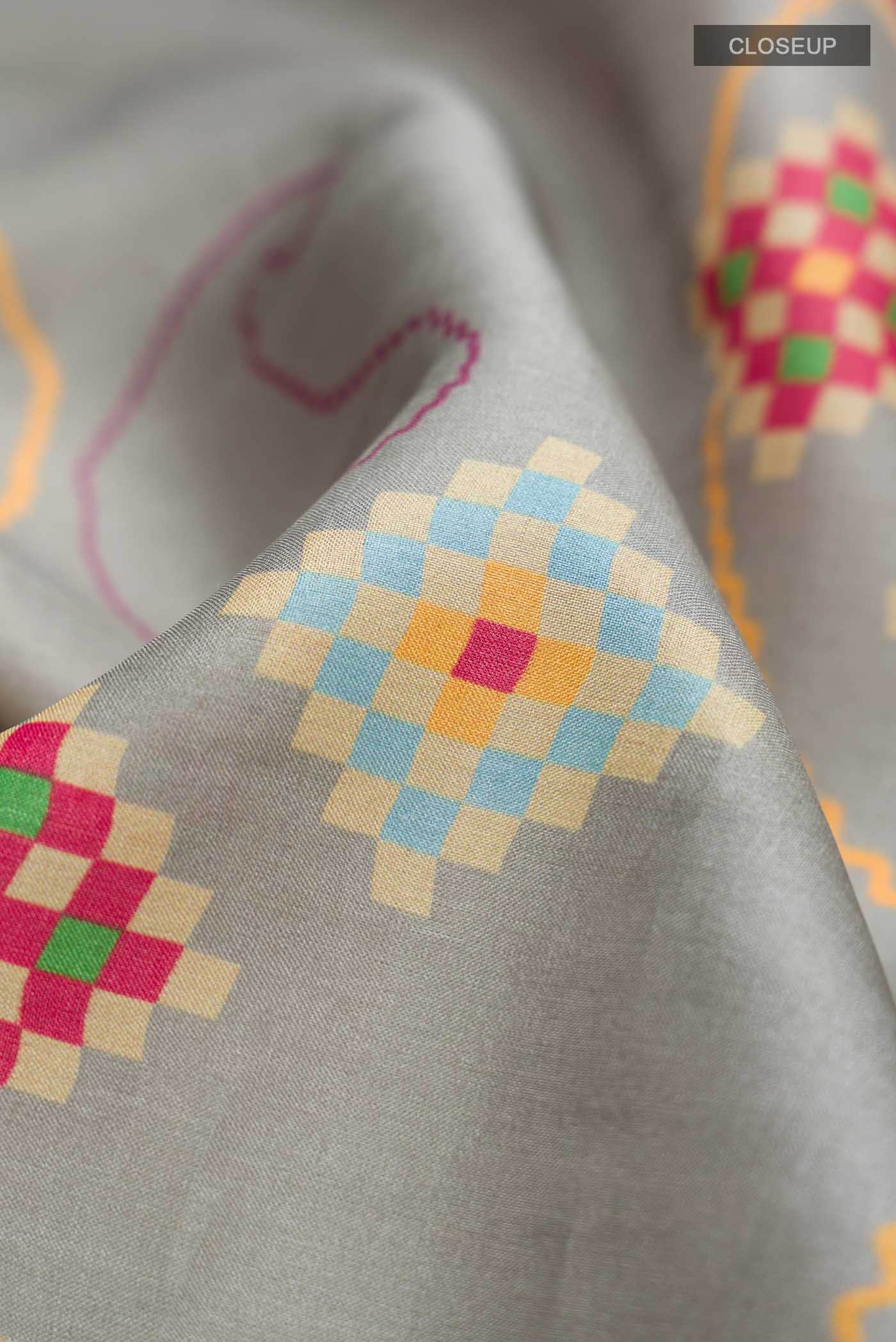 Grey Tussar Silk Saree - Image 2