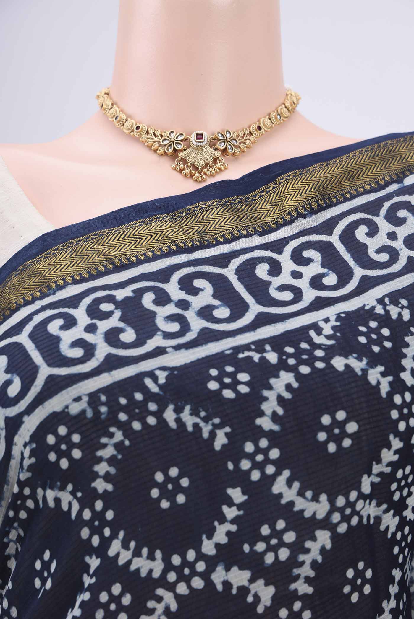 Navy Blue Maheshwari Silk Cotton Saree - Image 2