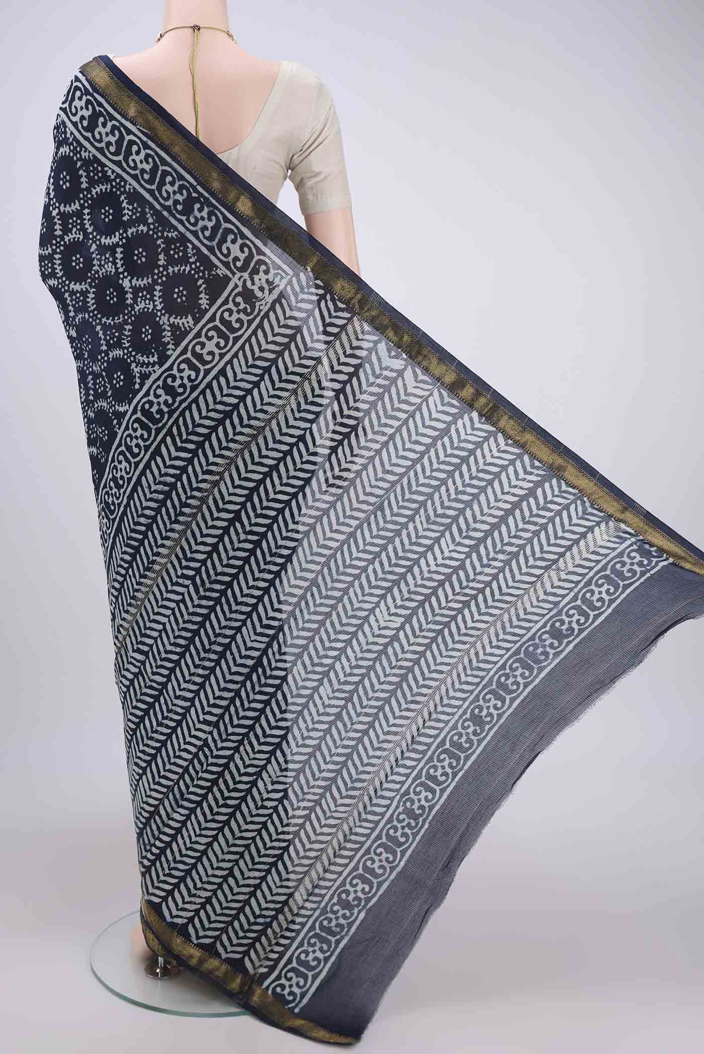 Navy Blue Maheshwari Silk Cotton Saree - Image 3