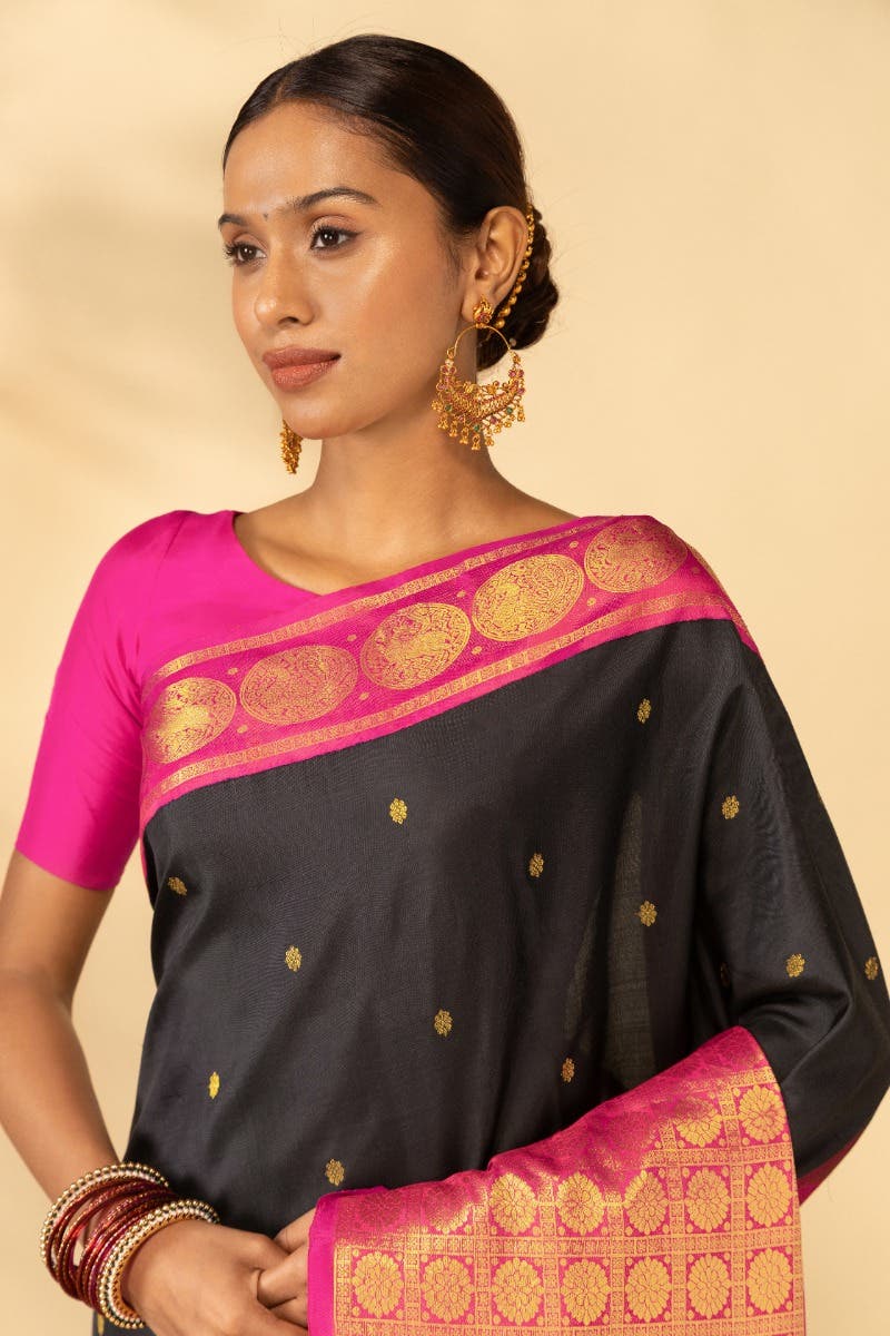 Kanmani-Black Kanchipuram Silk Saree - Image 3