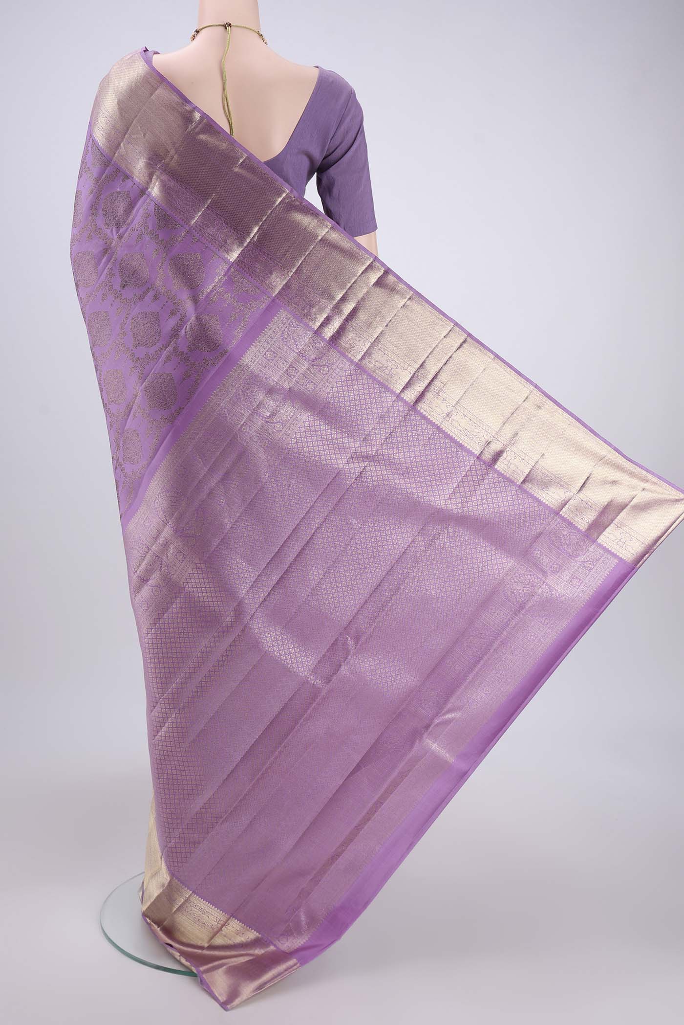 Lavender Kanchipuram Silk Saree - Image 3