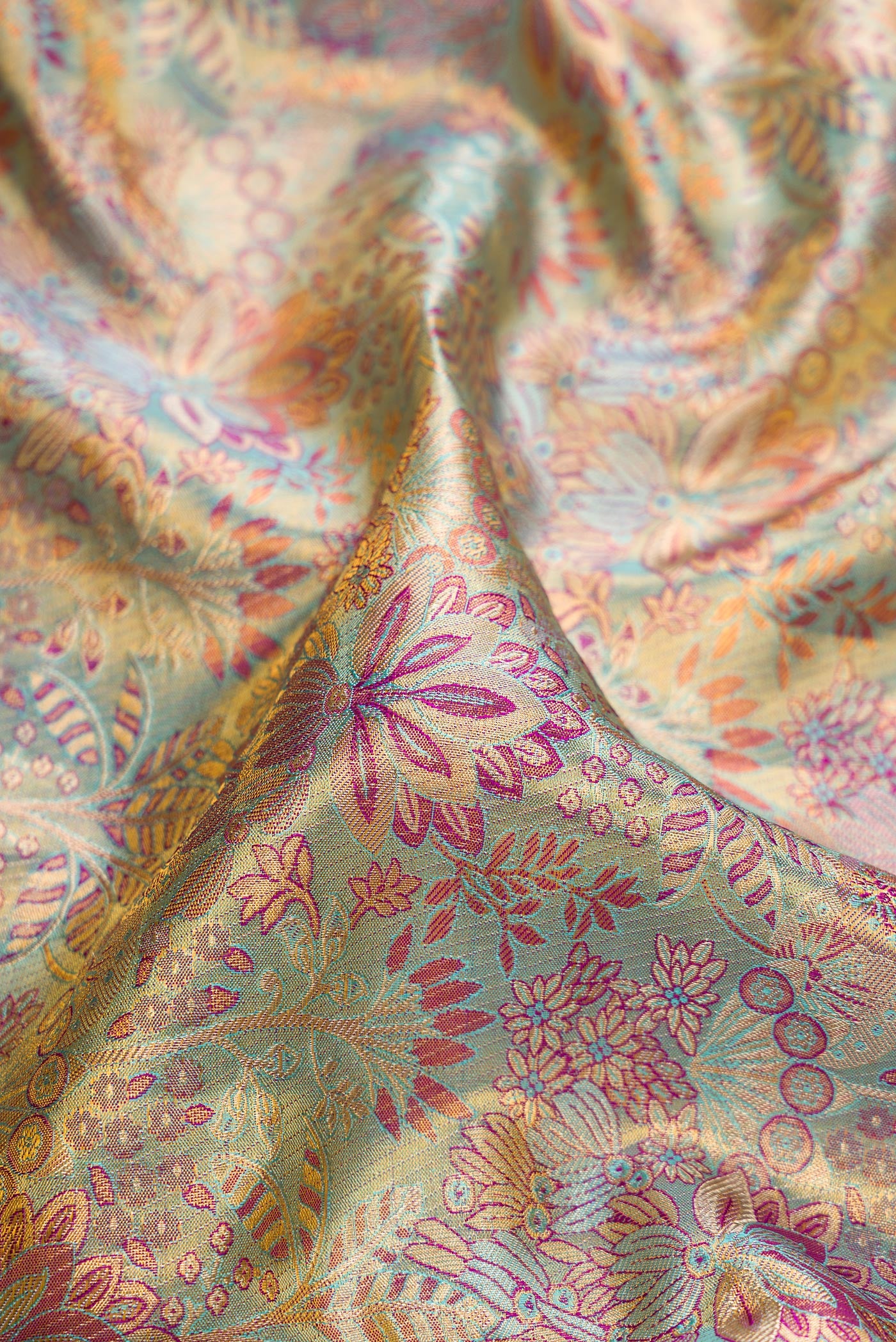 Light Blue with Gold Color Kanjivaram Tissue Silk Saree - Image 2