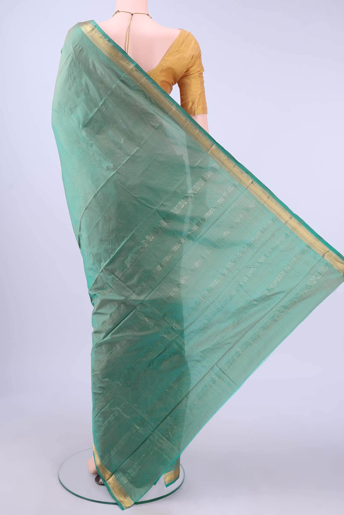 Light Green Blended Bangalore Silk Saree - Image 2