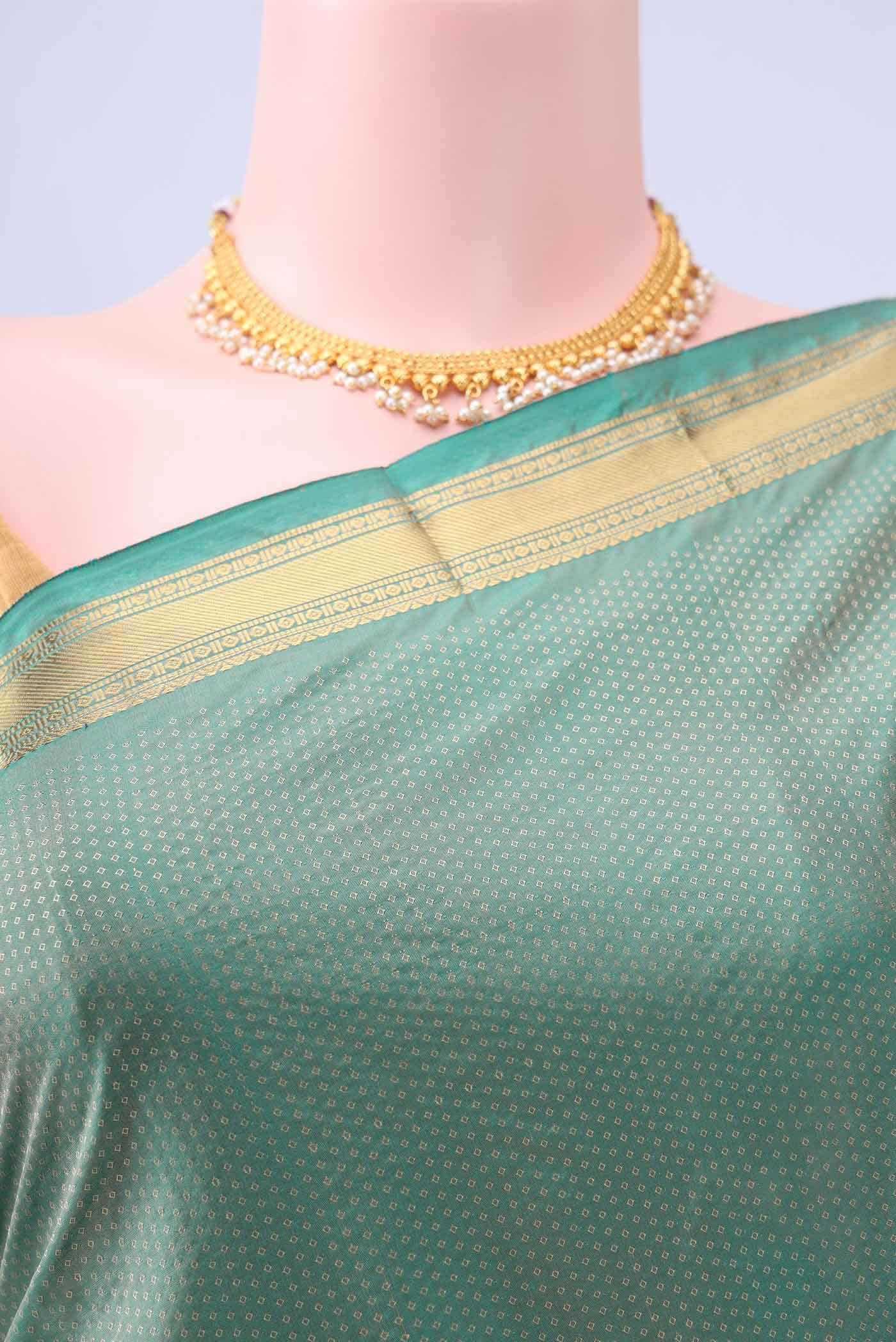 Light Green Blended Bangalore Silk Saree - Image 3