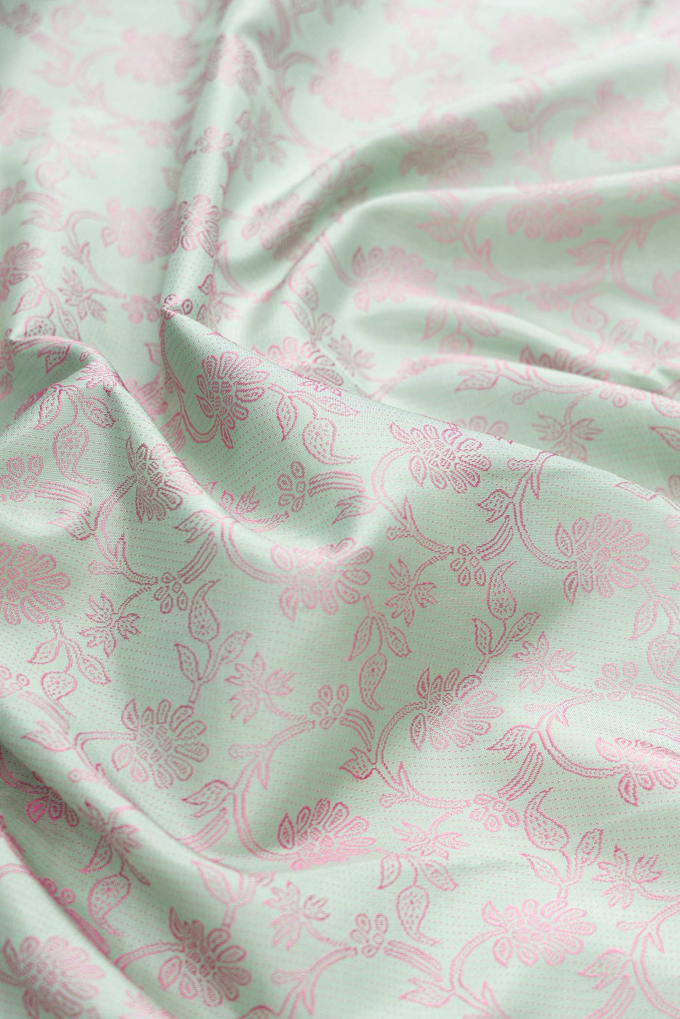 Light Green Dual Tone Kanchipuram Silk Saree - Image 2