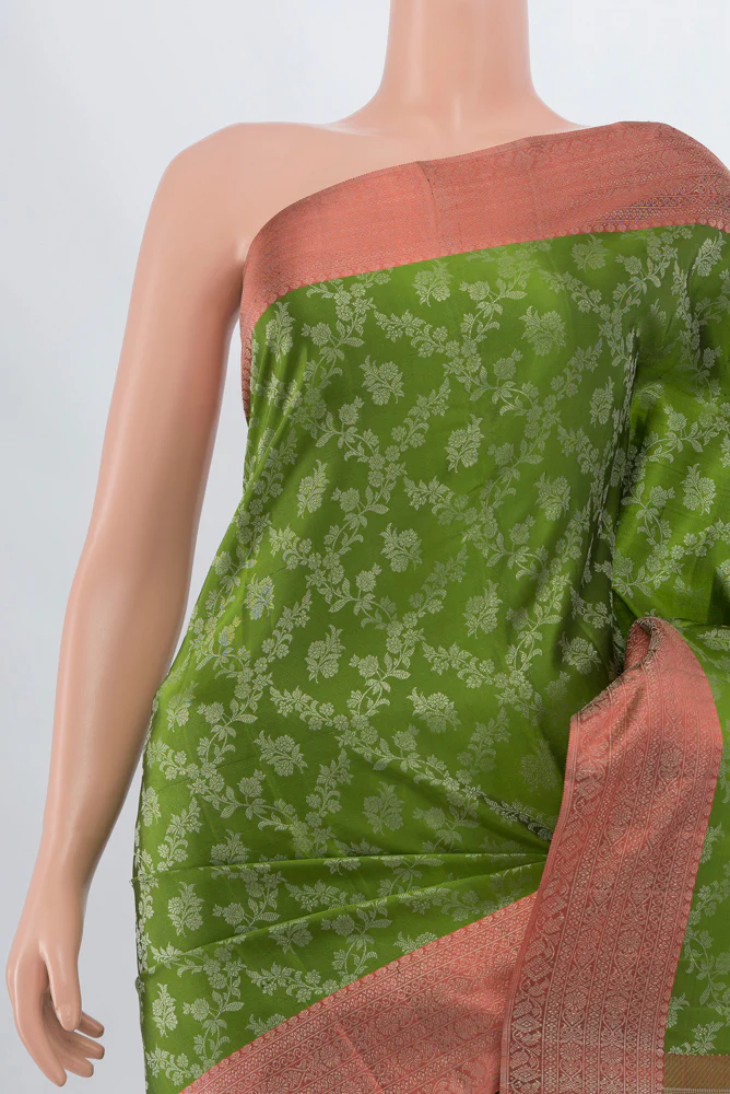 Green Kanjivaram Silk Saree - Image 2