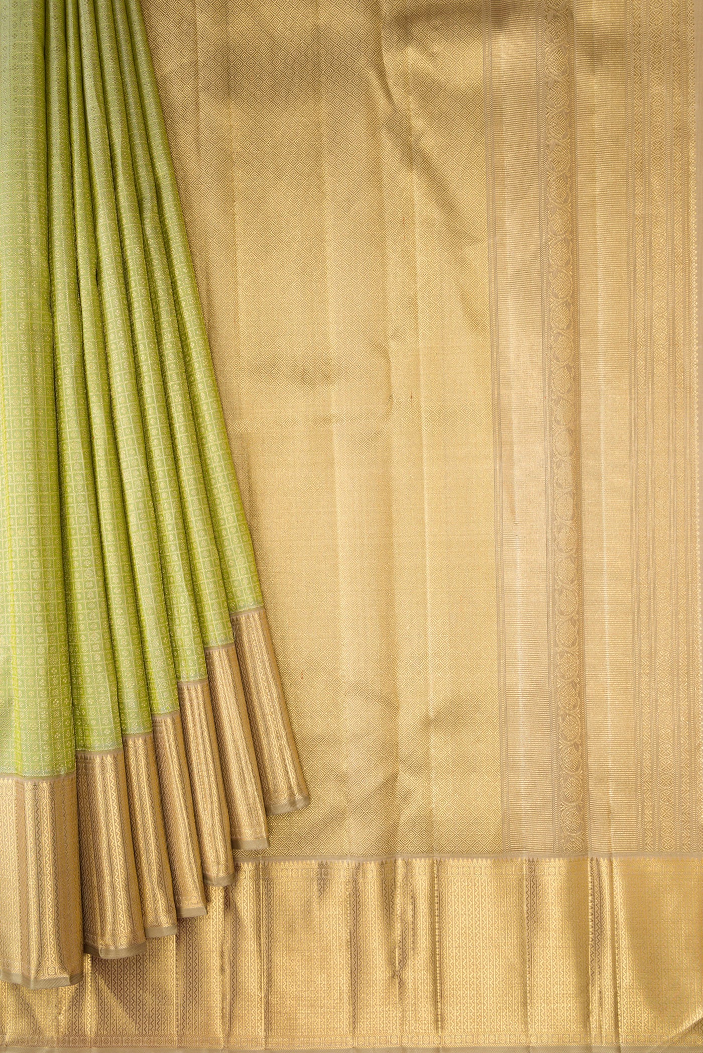 Pure Silk Pure Zari Light Green Kanjivaram Saree - Image 4