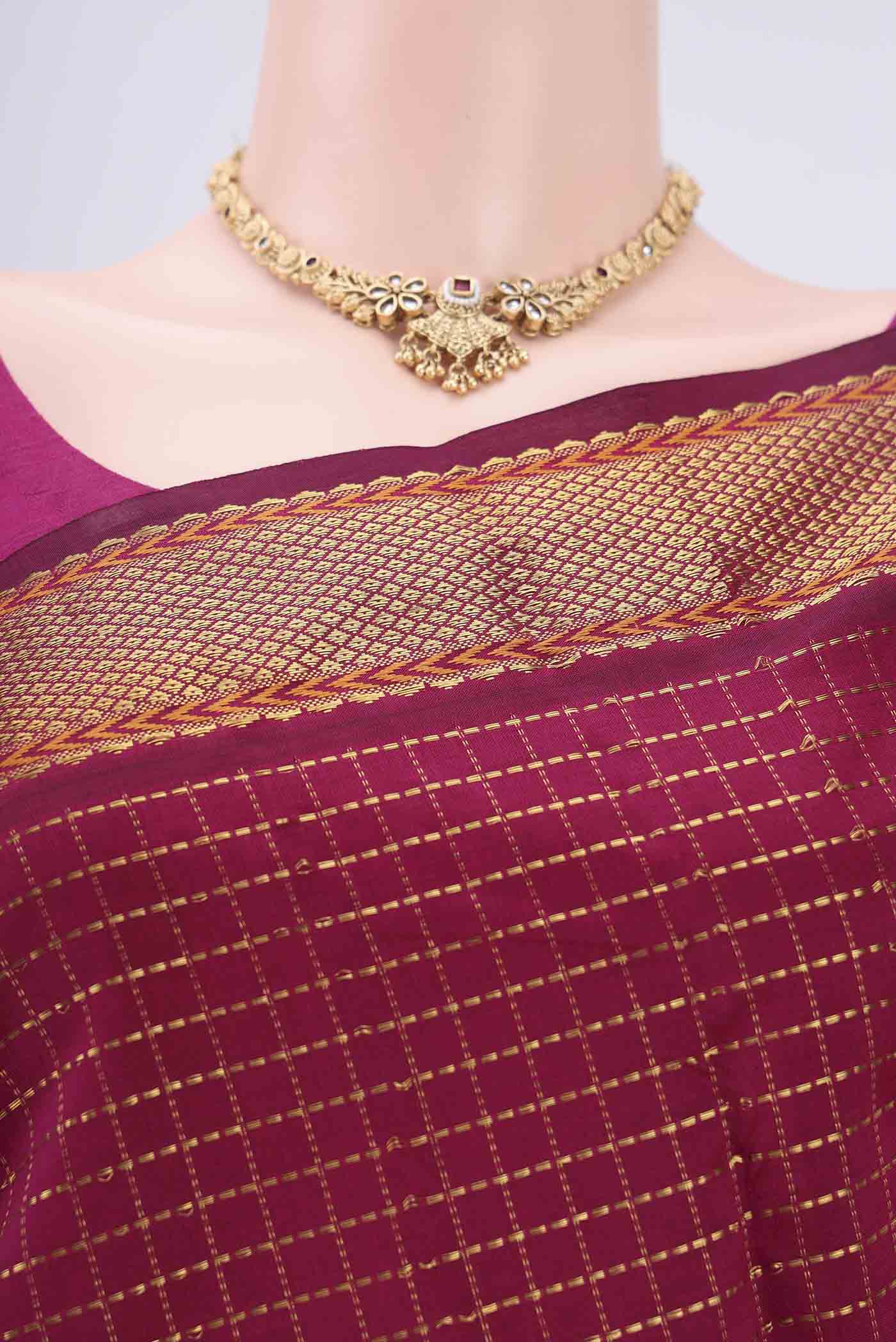 Magenta Blended Poly Cotton Saree - Image 2