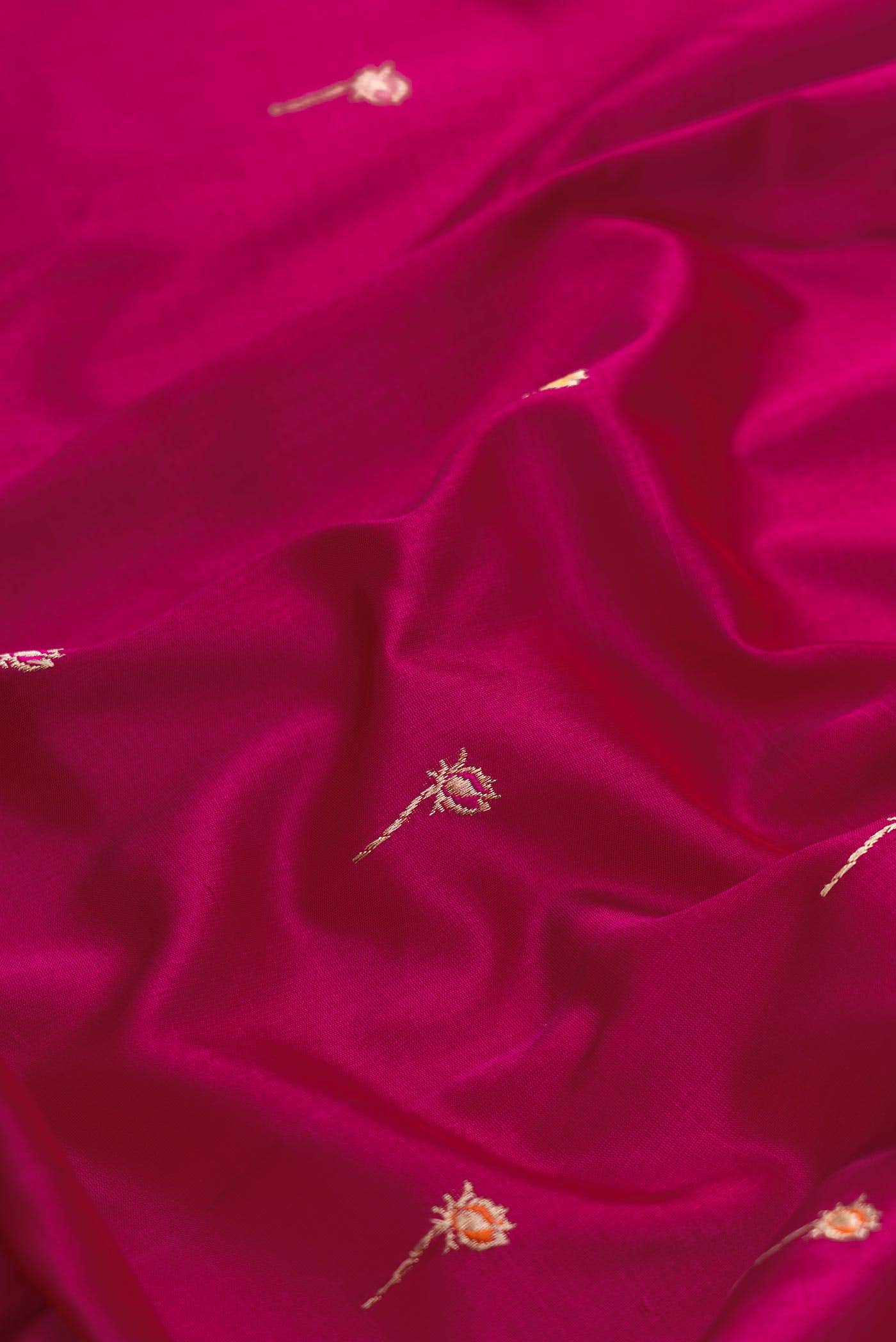 Magenta Dual Tone Banarasi Silk Saree - Image 3