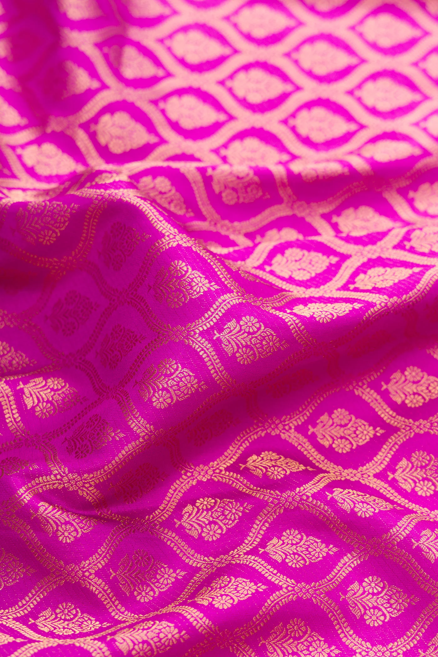 Magenta Kanchipuram Silk Saree - Image 2