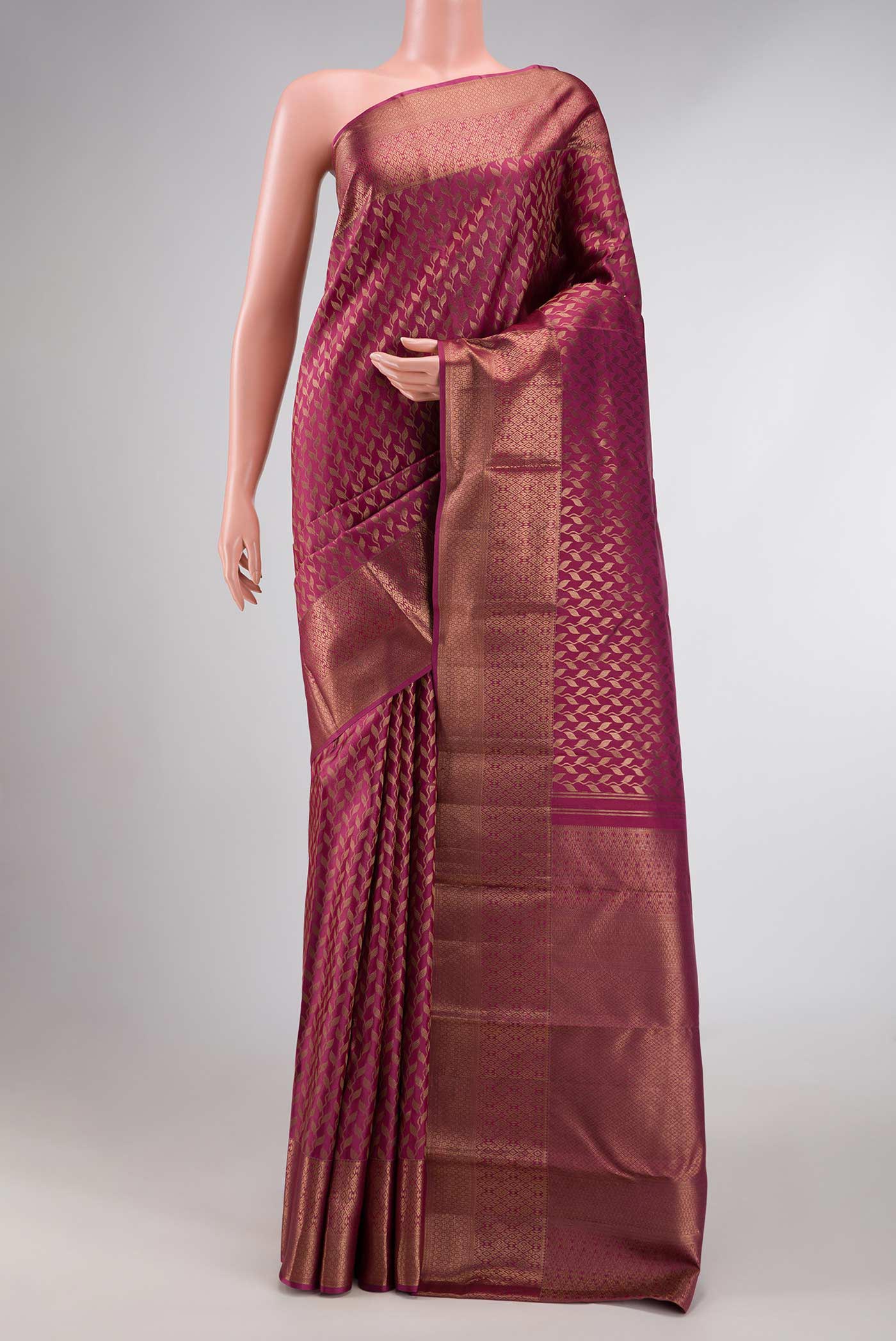 Magenta Dual Tone Kanchipuram Silk Saree