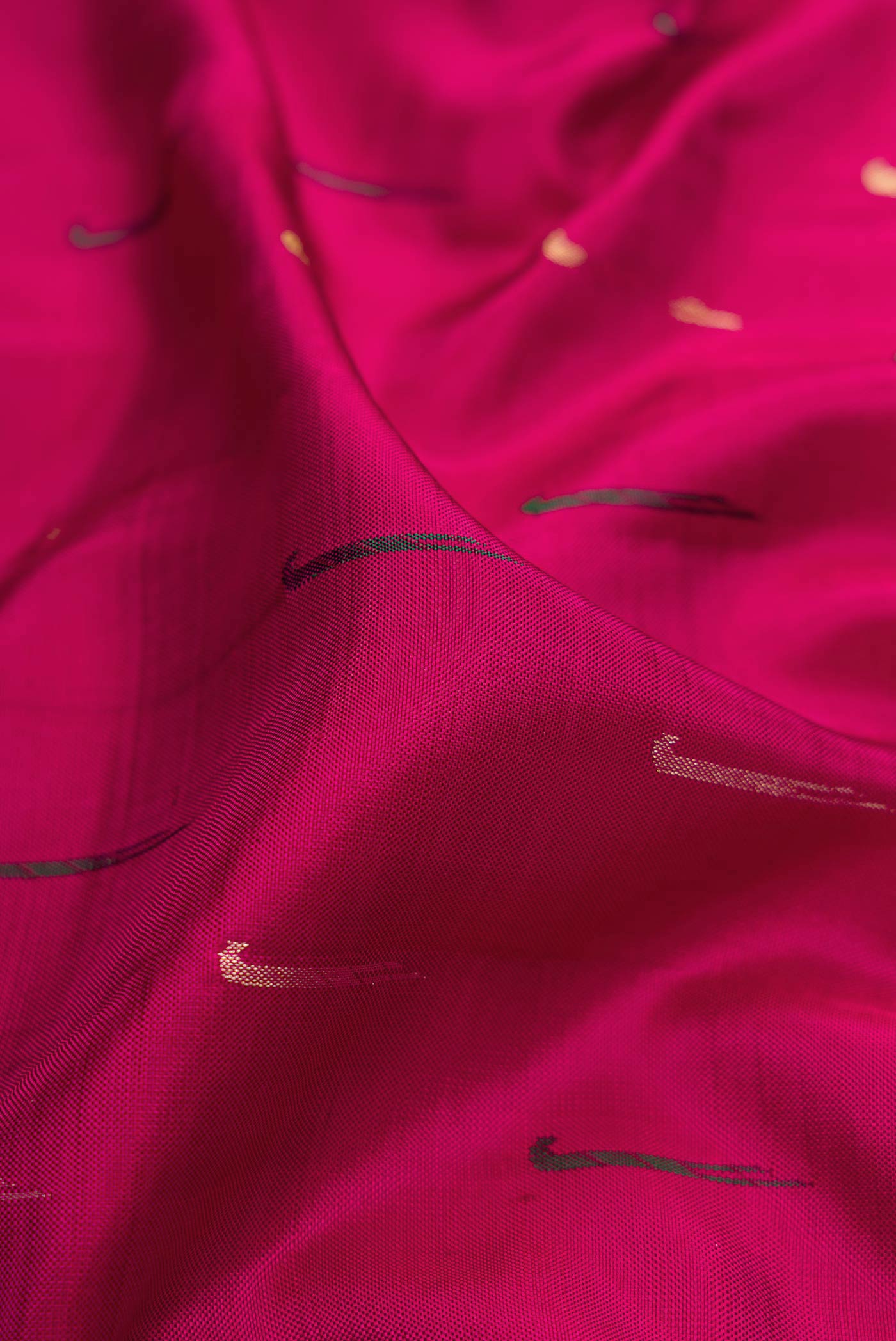 Magenta Kanchipuram Silk Saree - Image 2