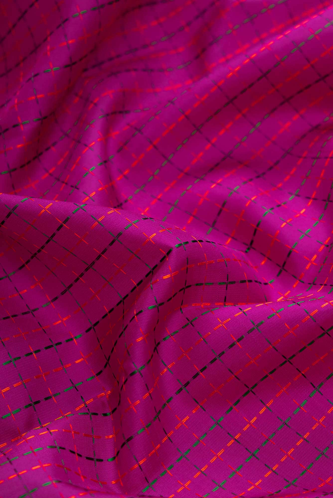 Pure Silk Pure Zari Magenta Dual Tone Kanjivaram Saree - Image 3