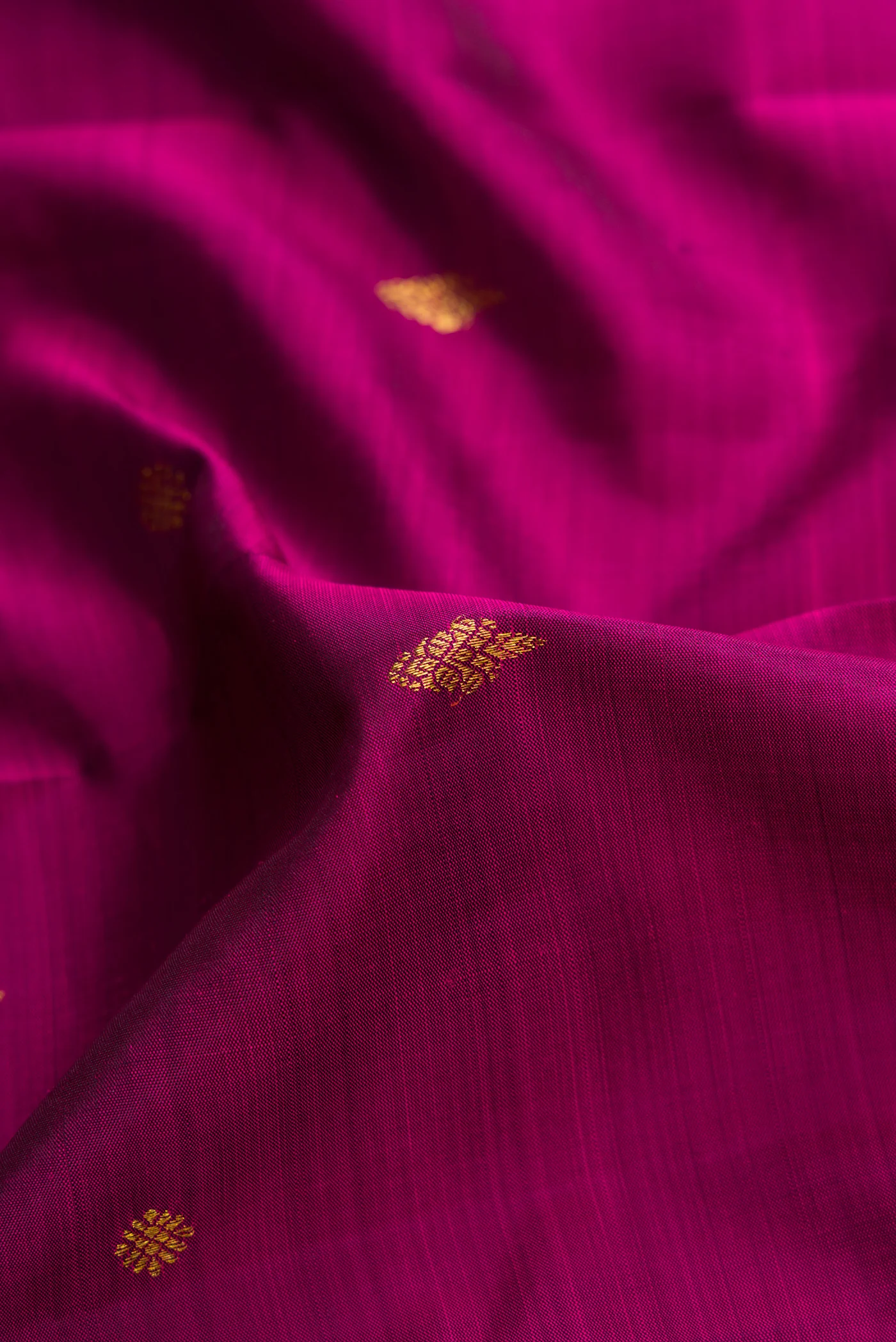 Magenta Kanjivaram Silk Saree - Image 2