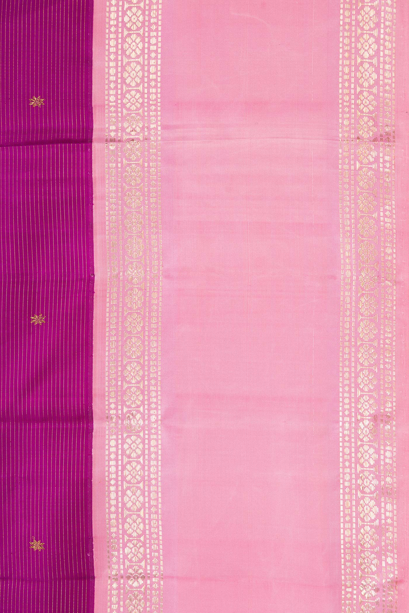 Pure Silk Pure Zari Magenta Kanchipuram Saree - Image 3