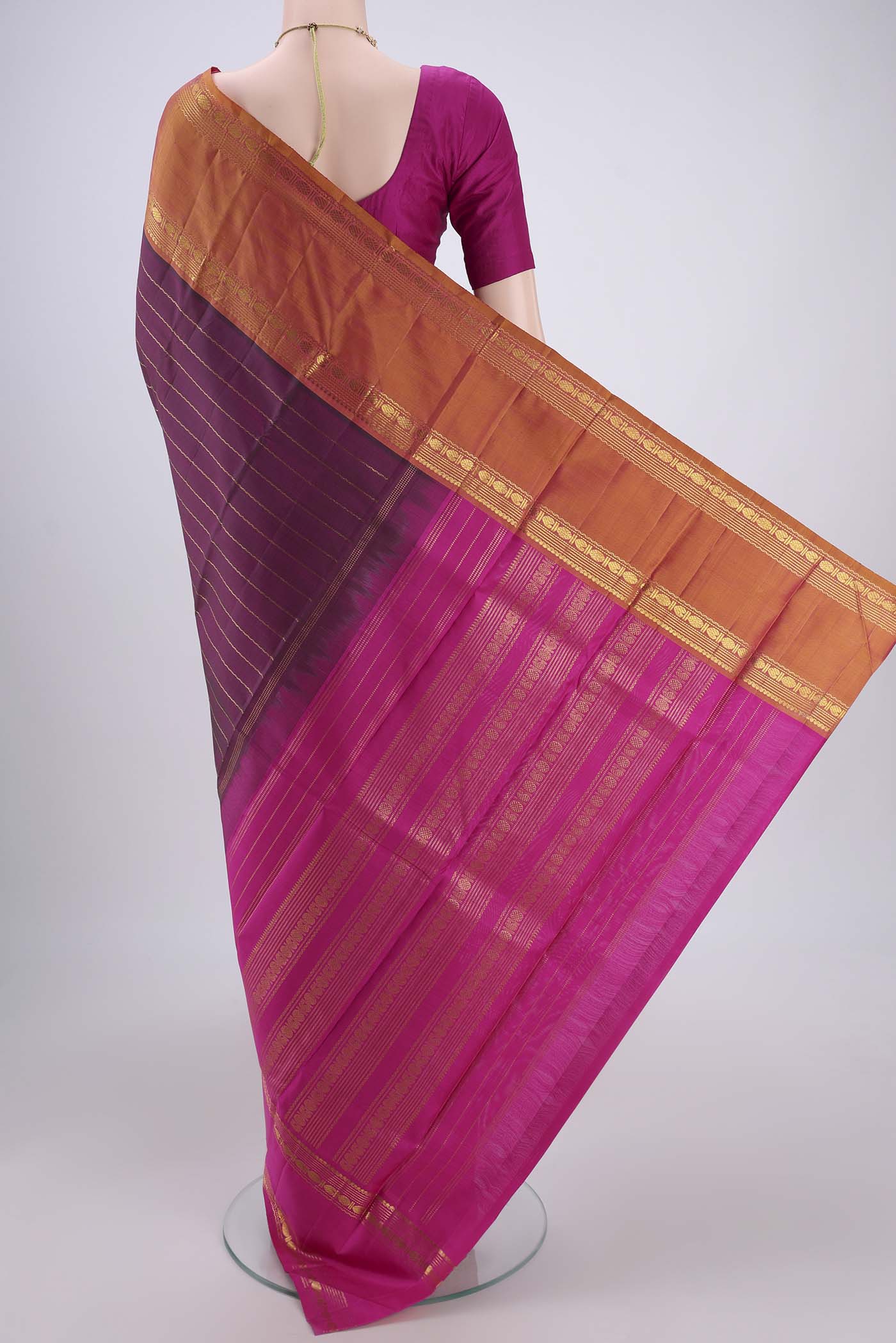 Magenta Kanjivaram Silk Saree - Image 3