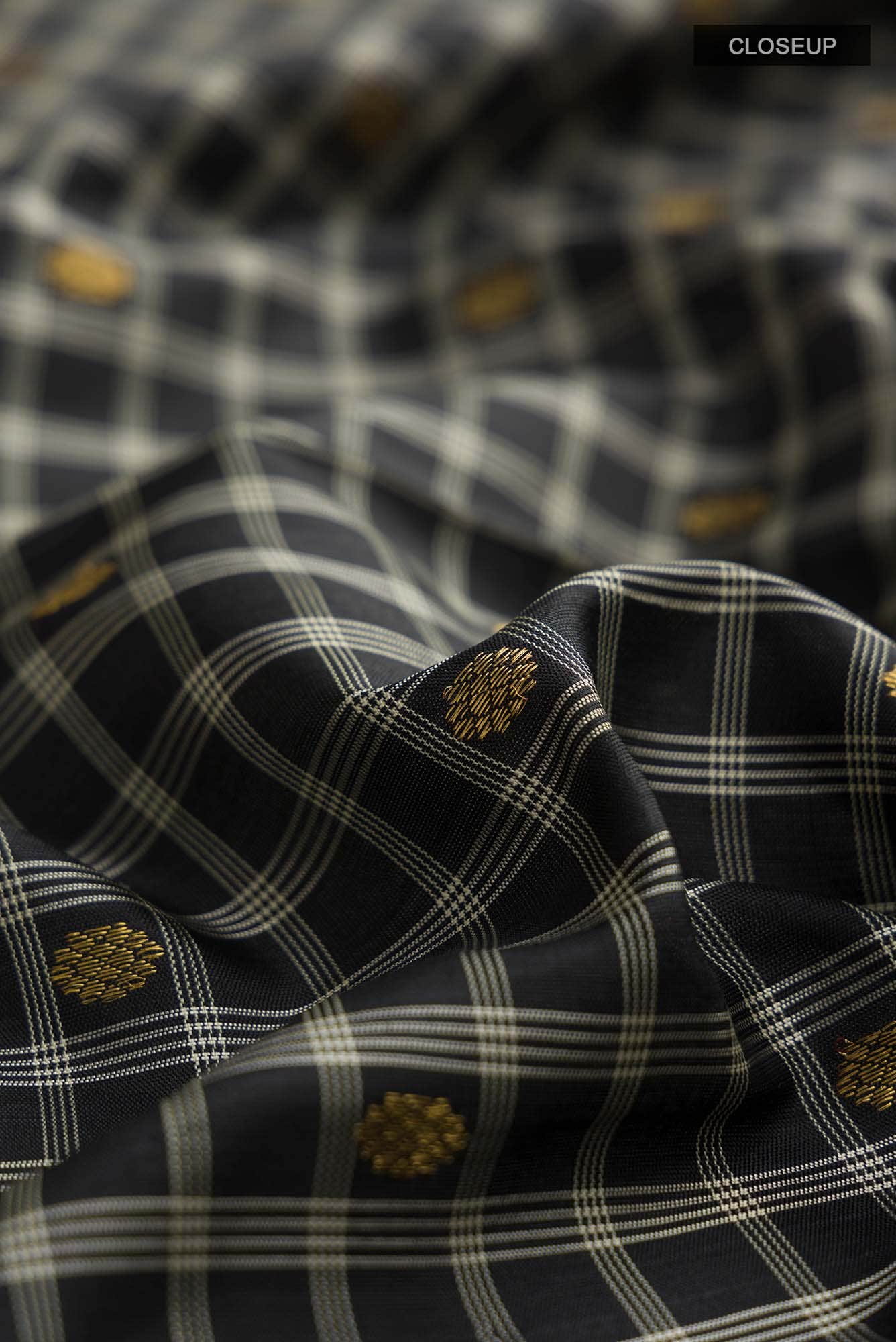 Black Gadwal Silk Saree - Image 3