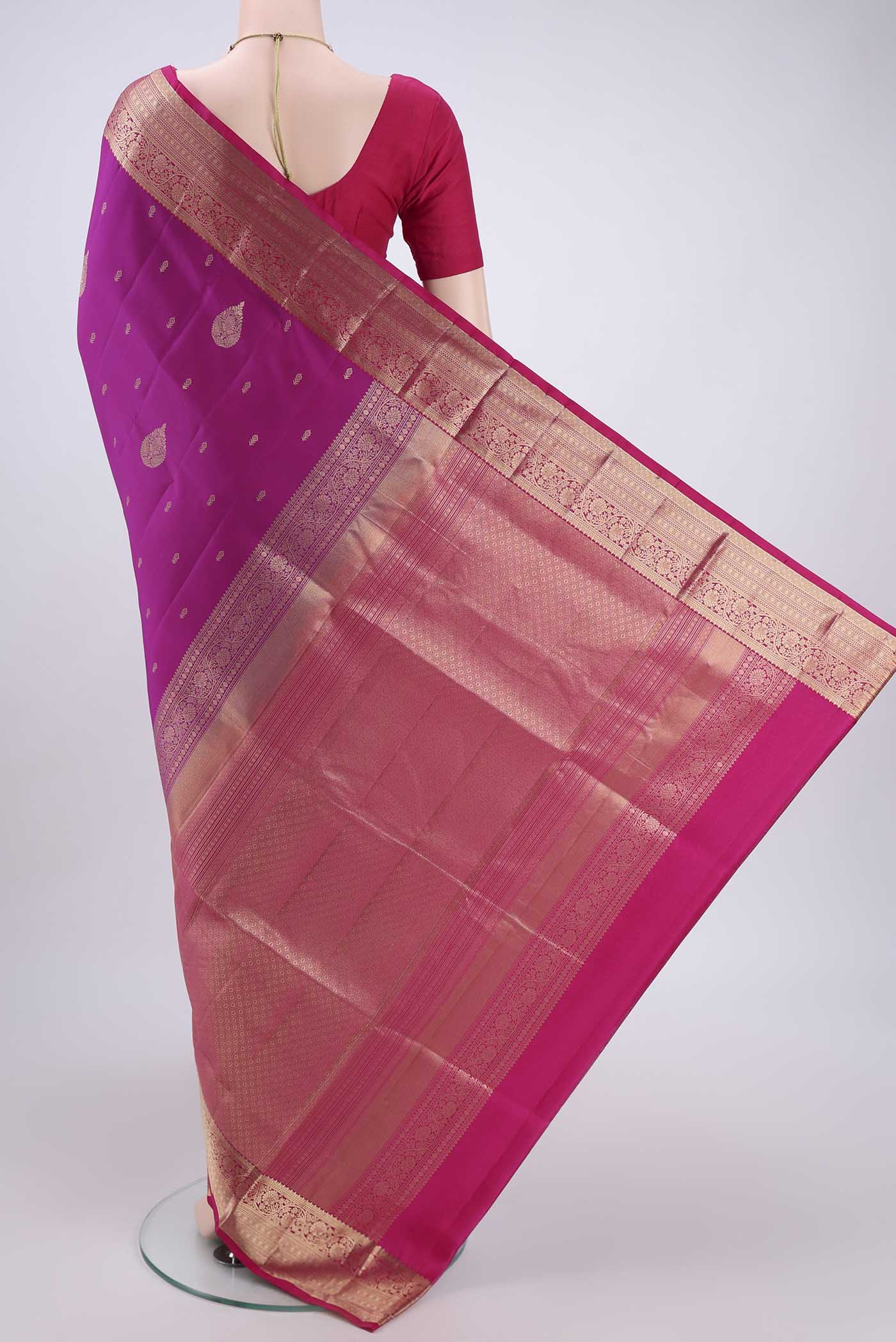 Magenta Soft Silk Saree - Image 3