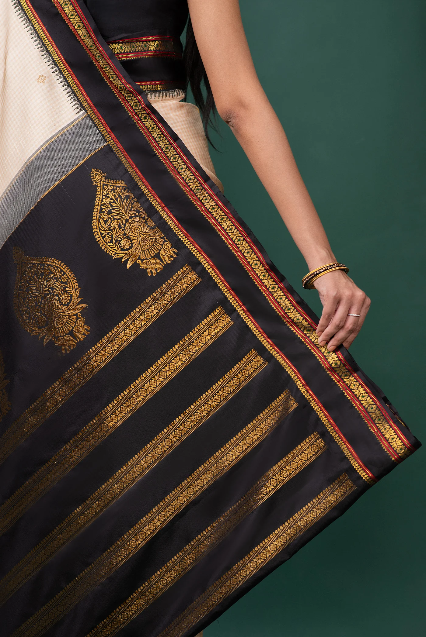 Malar - Cream Kanchipuram Silk Saree - Image 8