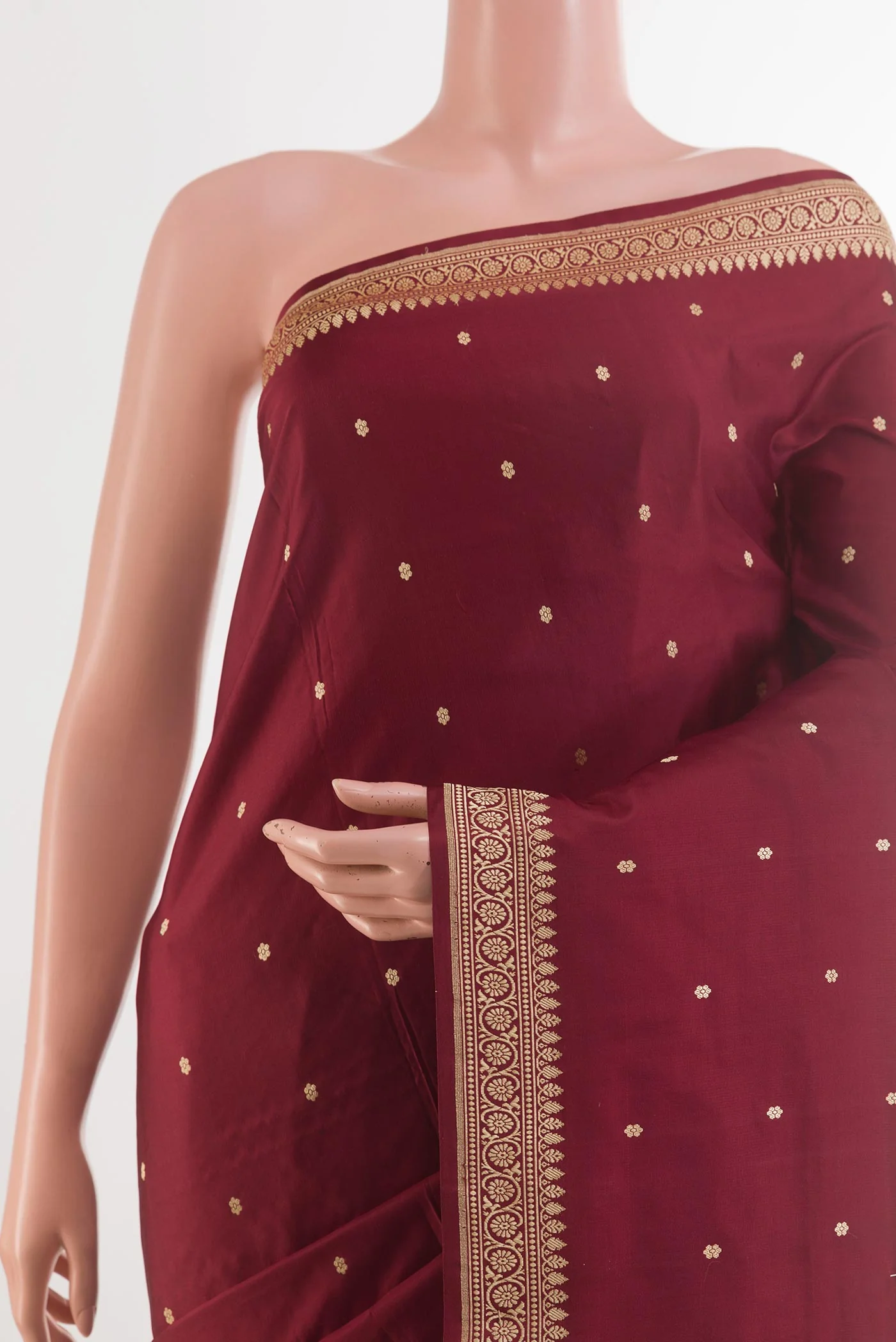 Maroon Banarasi Silk Saree - Image 2