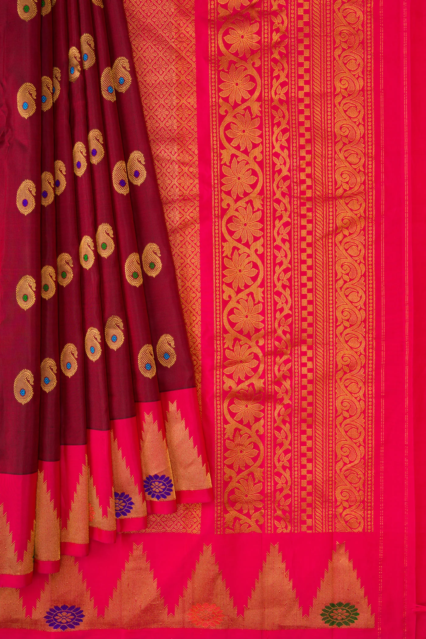 Maroon Gadwal Silk Saree - Image 4