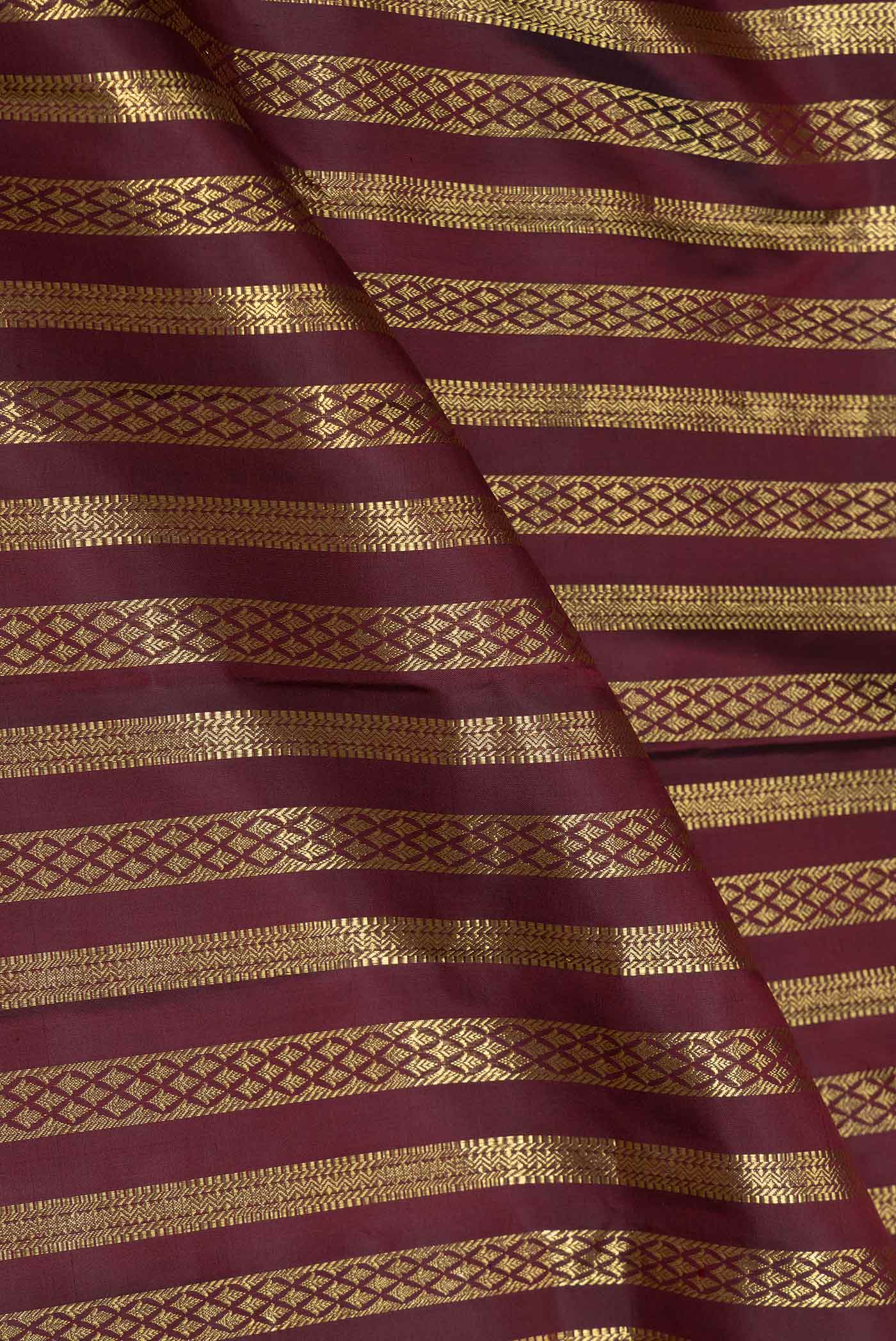 Maroon Dual Tone Kanjivaram Saree - Image 2
