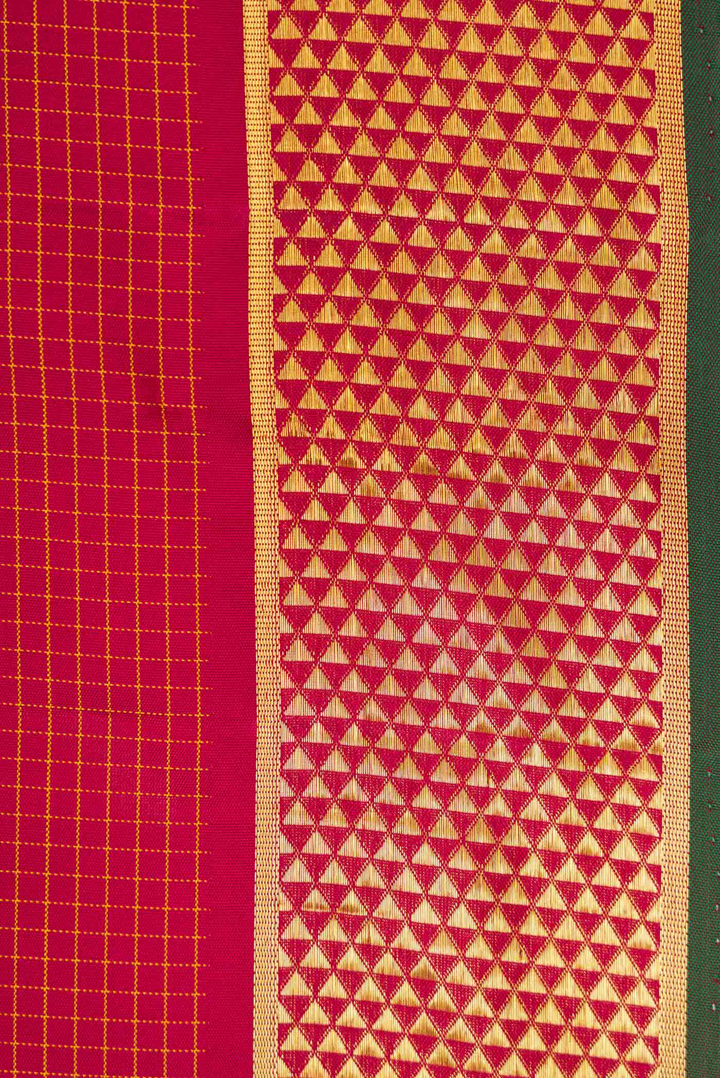 Maroon Dual Tone Kanchipuram Silk Saree - Image 3
